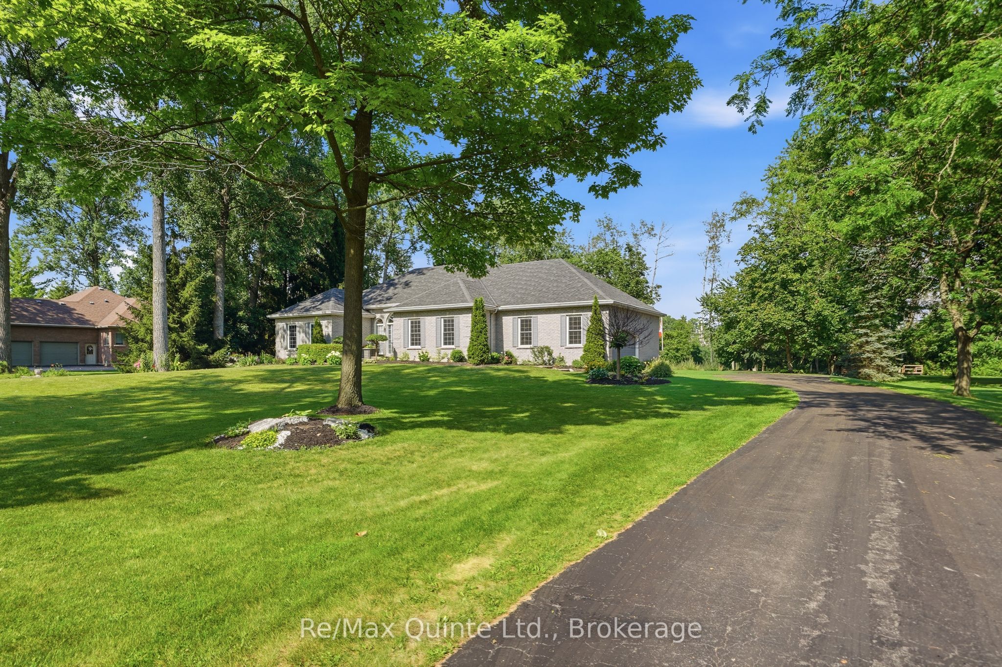 35 Penny Lane Property Photo 8