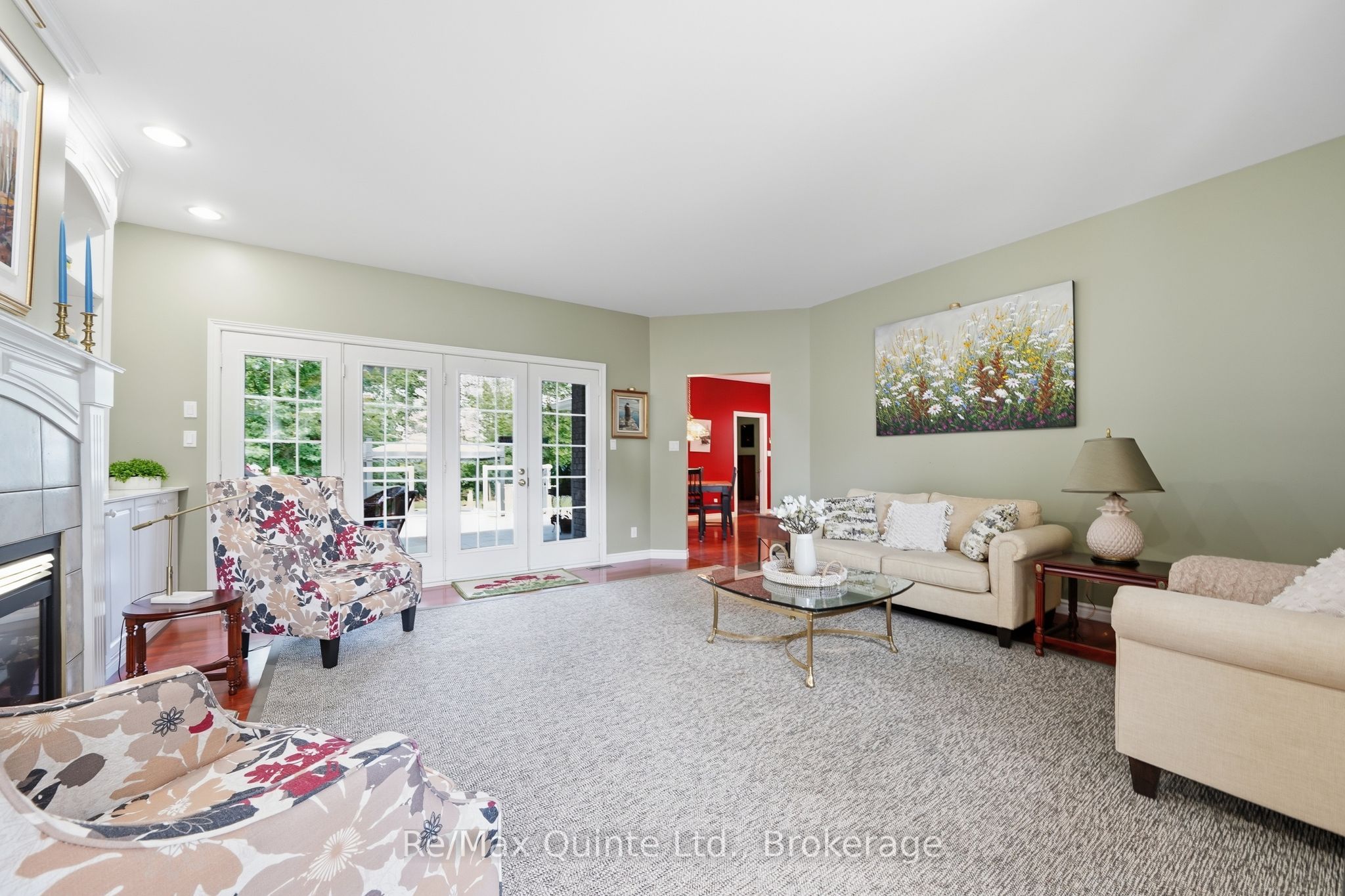 35 Penny Lane Property Photo 13