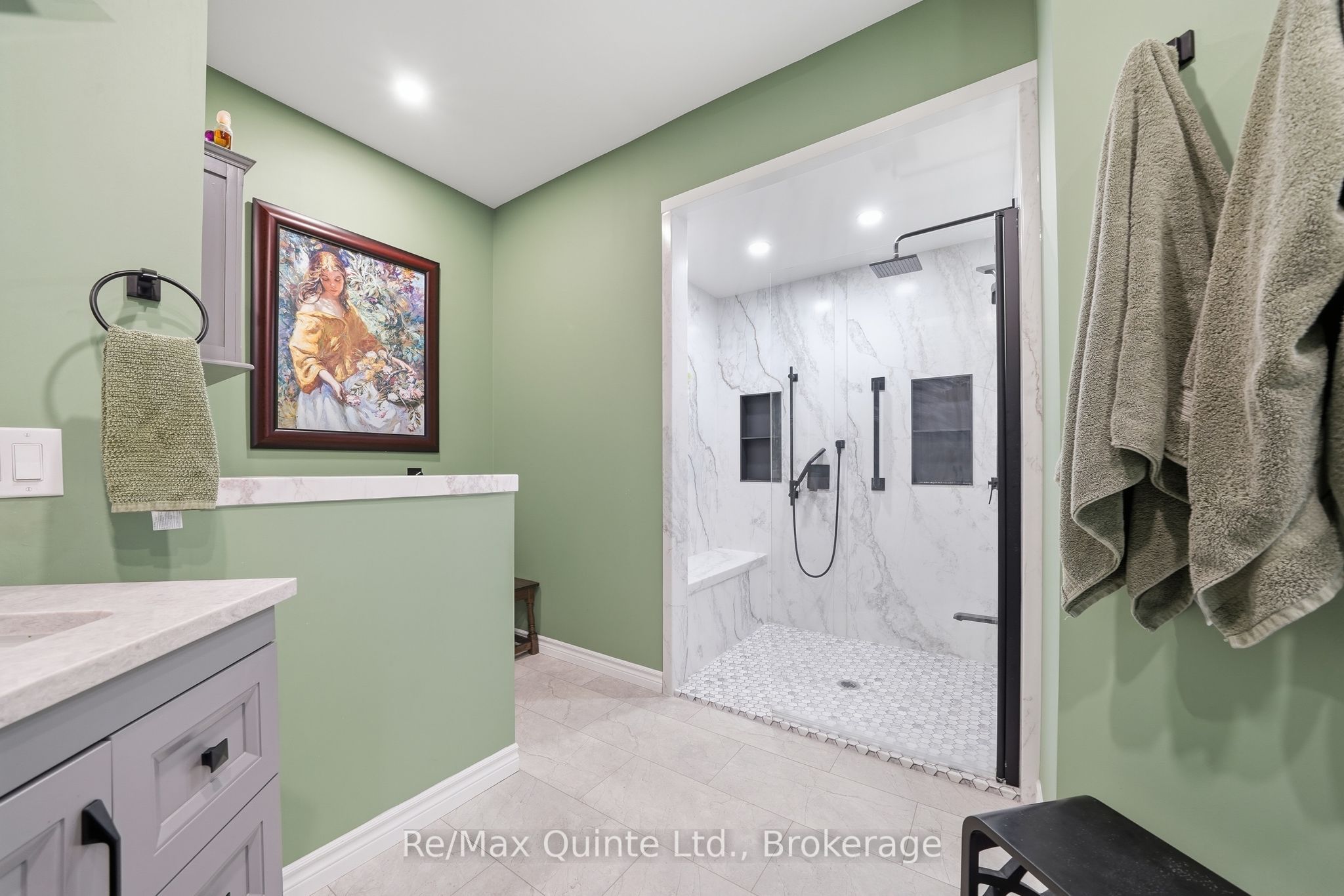 35 Penny Lane Property Photo 30