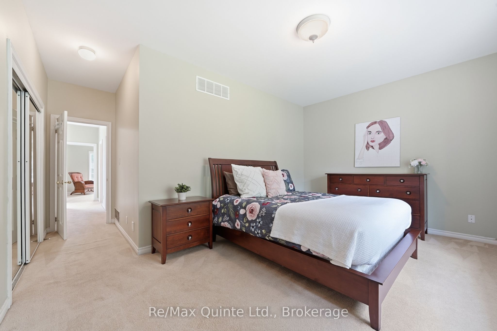 35 Penny Lane Property Photo 32