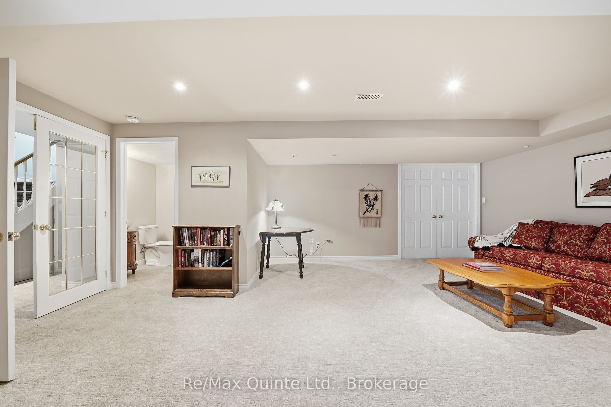 35 Penny Lane Property Photo 39