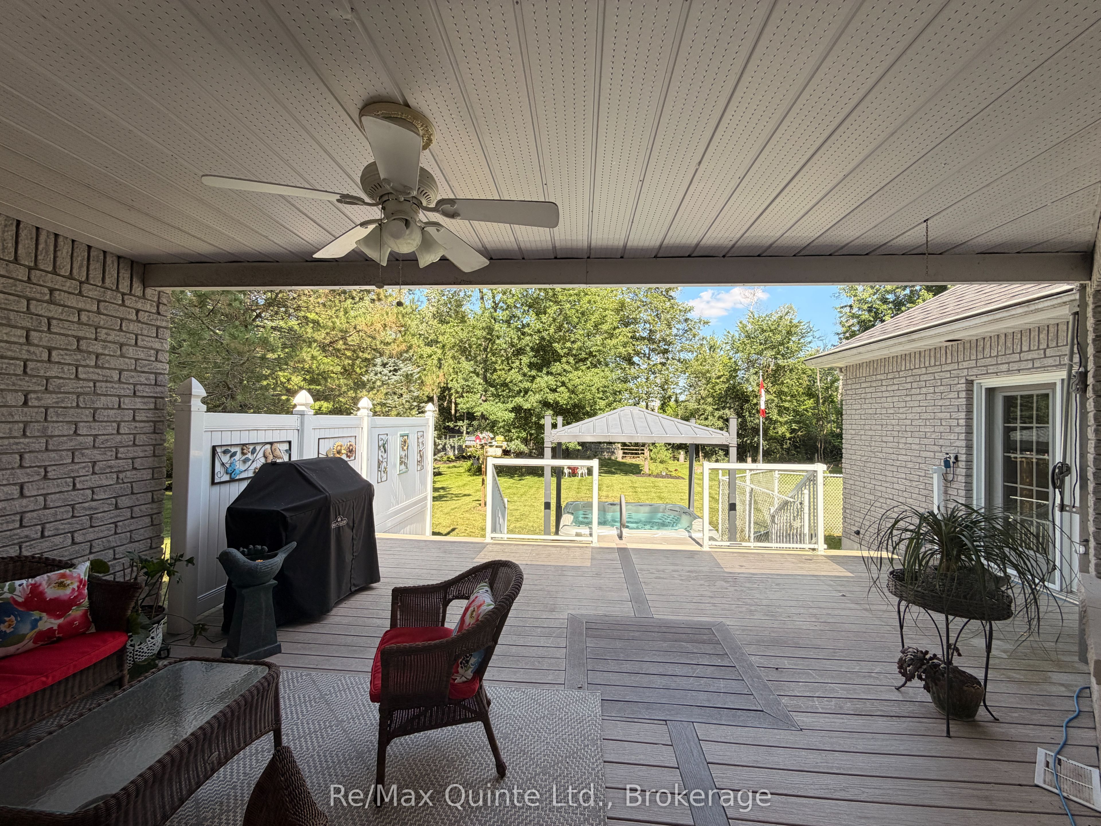 35 Penny Lane Property Photo 41