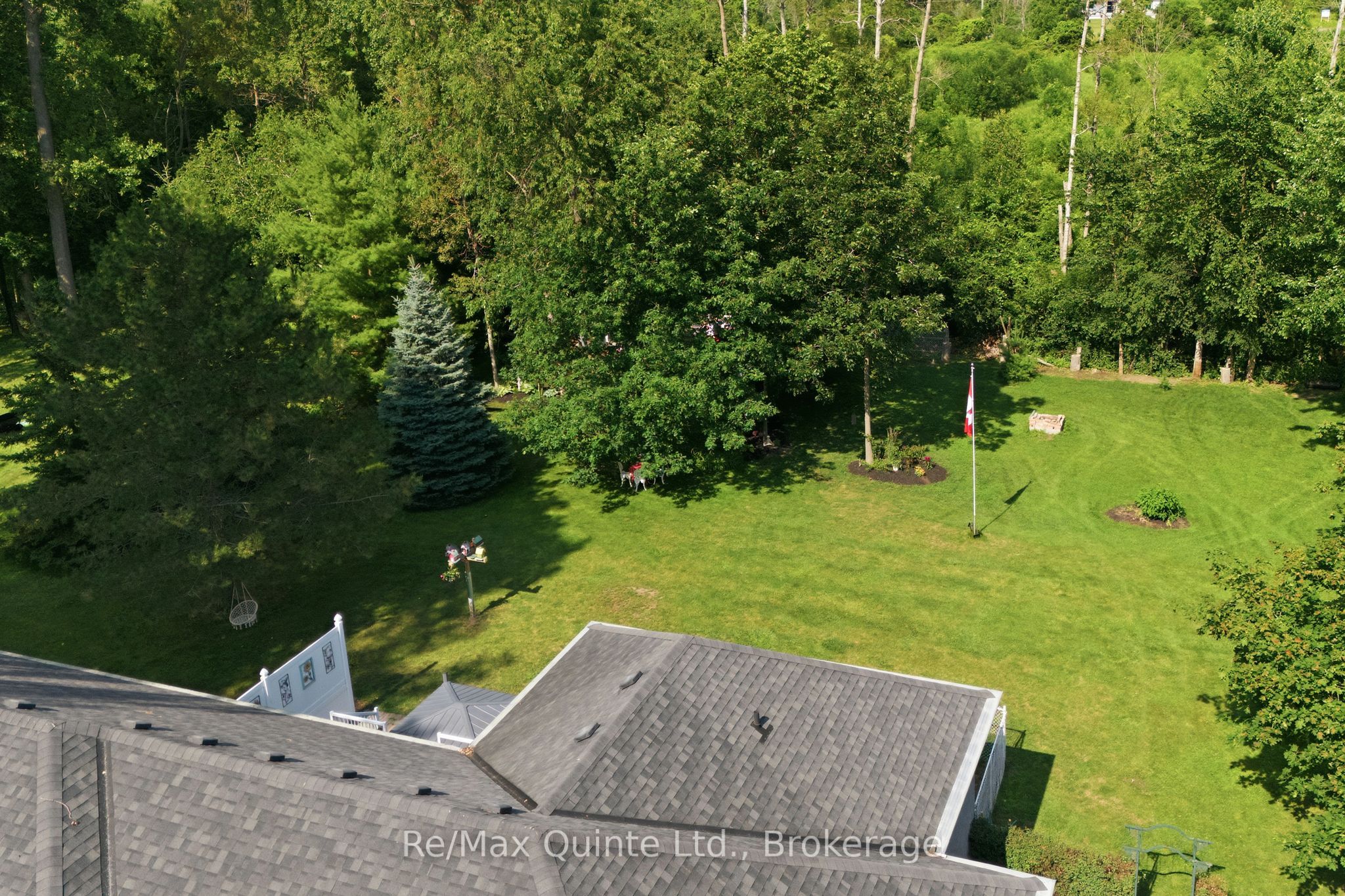 35 Penny Lane Property Photo 48