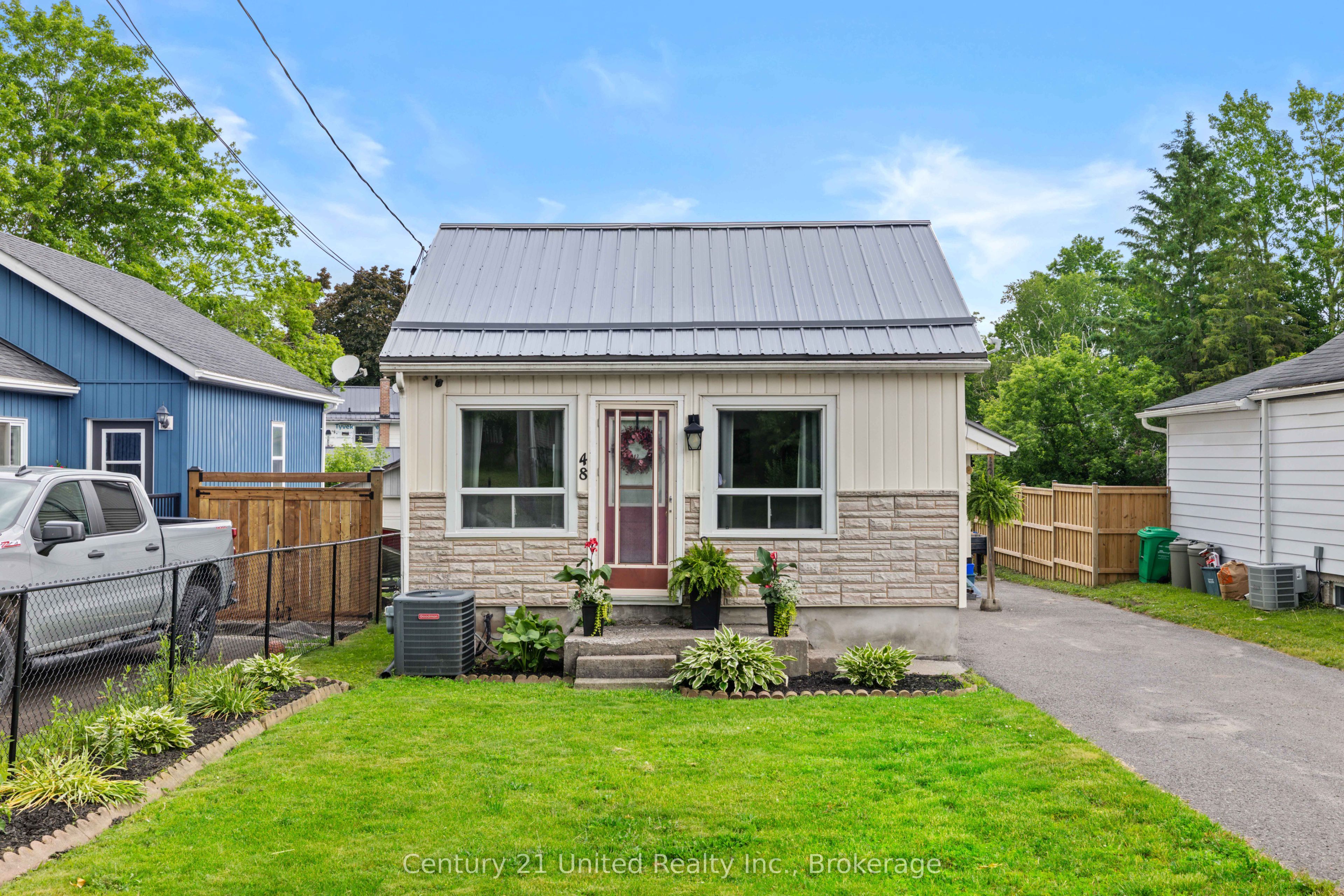 48 Leahys Lane Property Photo 2