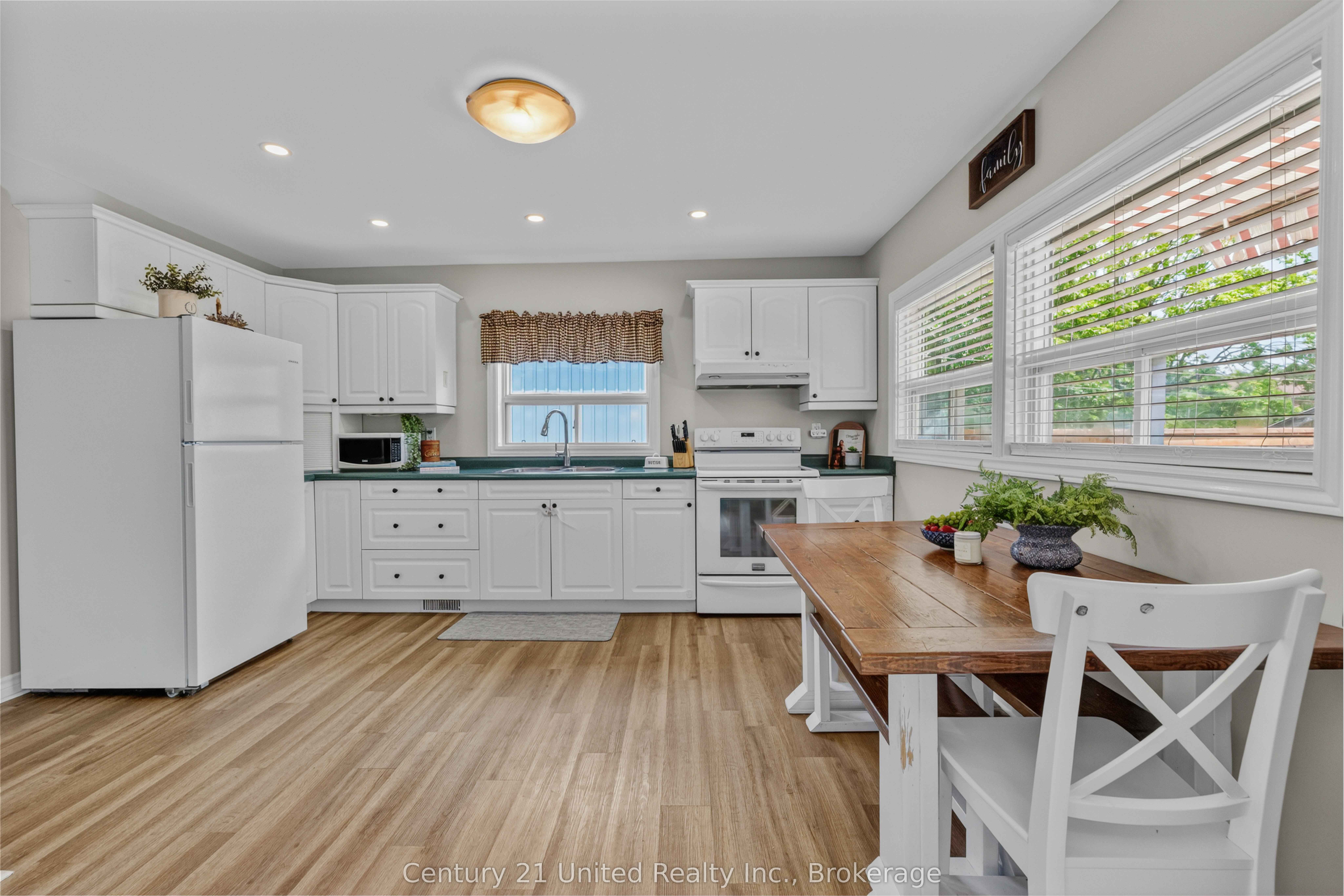 48 Leahys Lane Property Photo 3