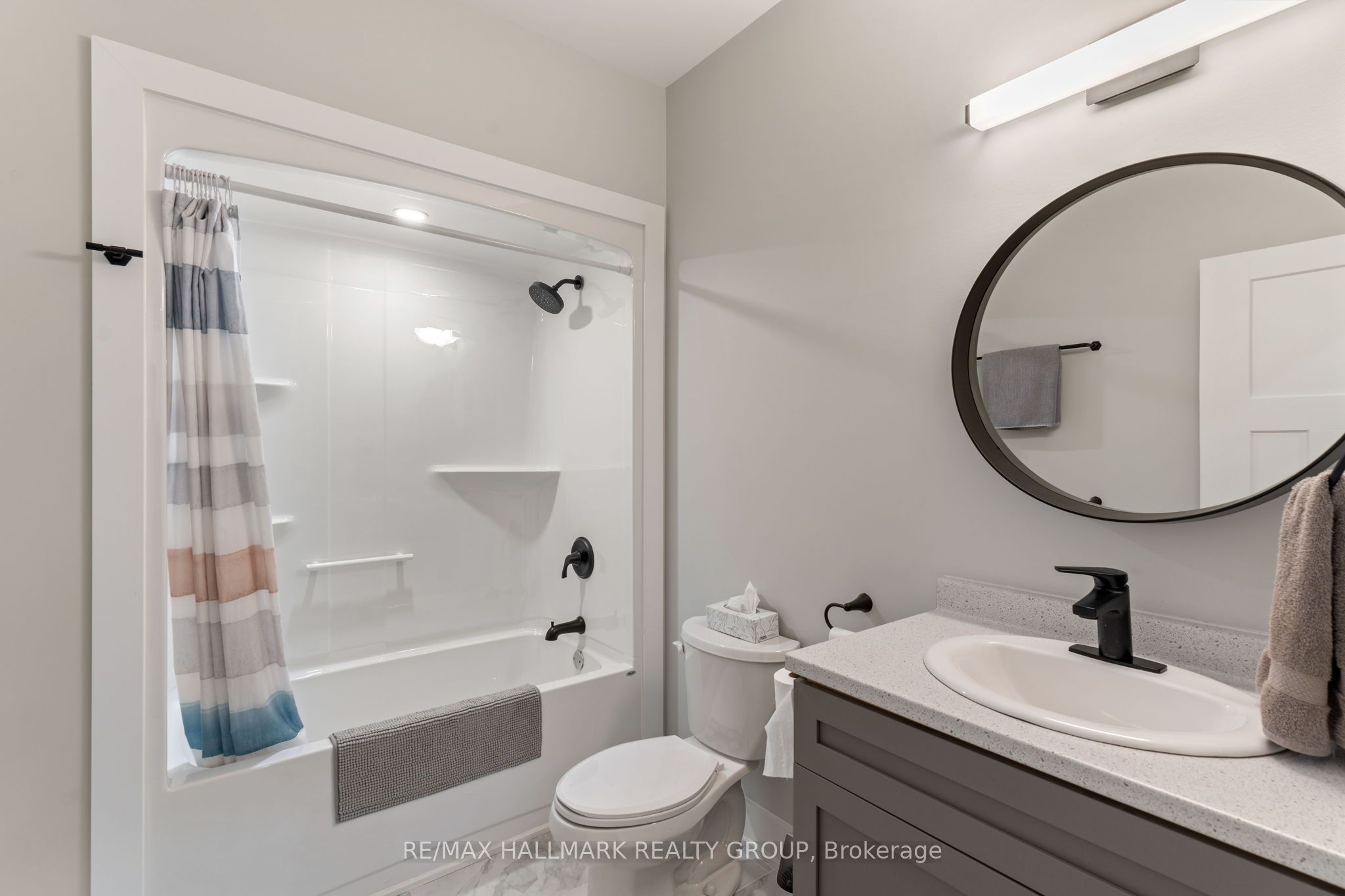 58 Adelaide Street Property Photo 8