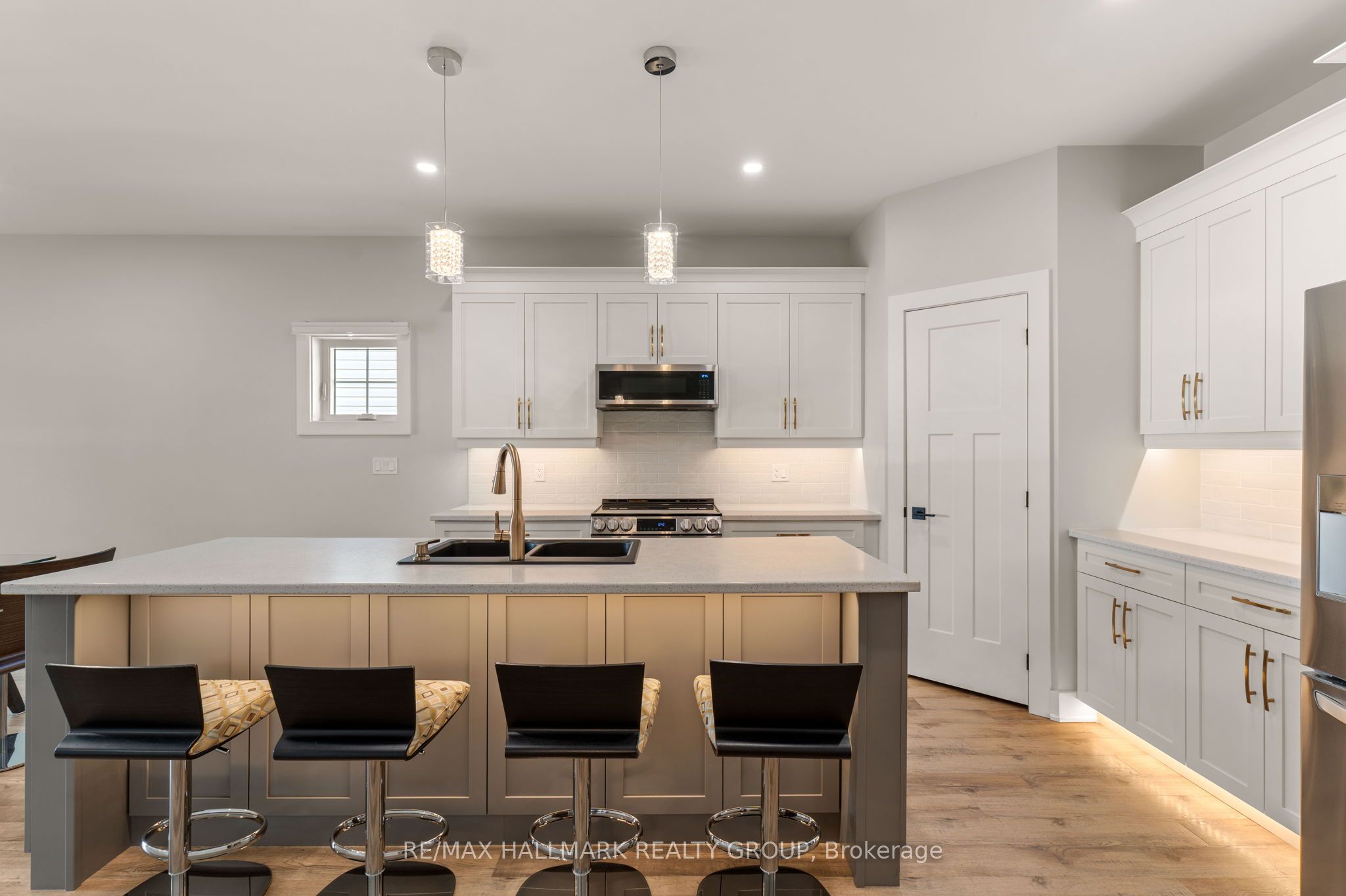 58 Adelaide Street Property Photo 15