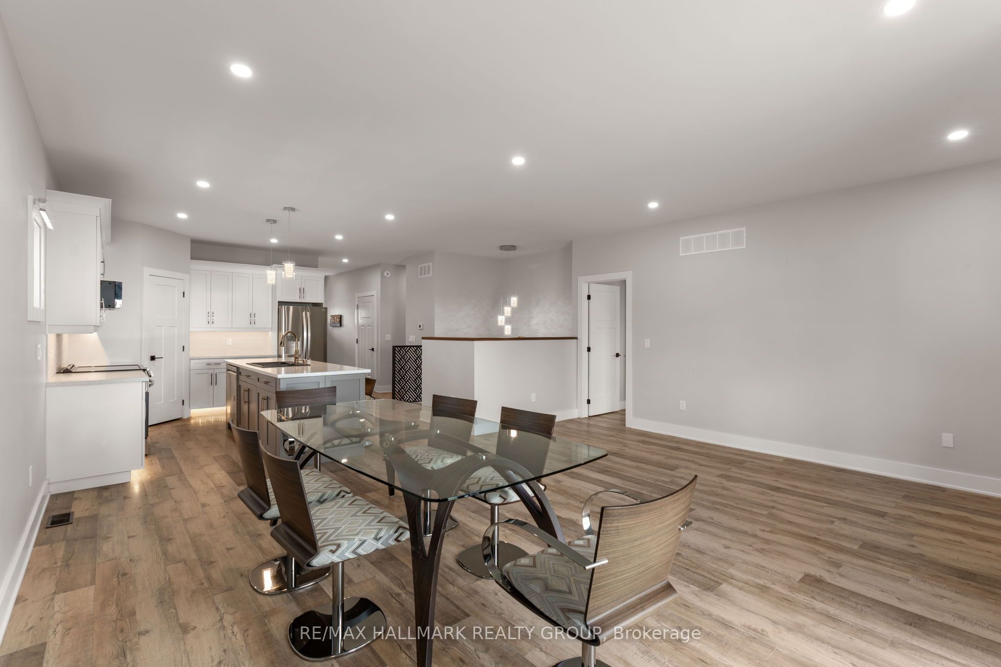 58 Adelaide Street Property Photo 21