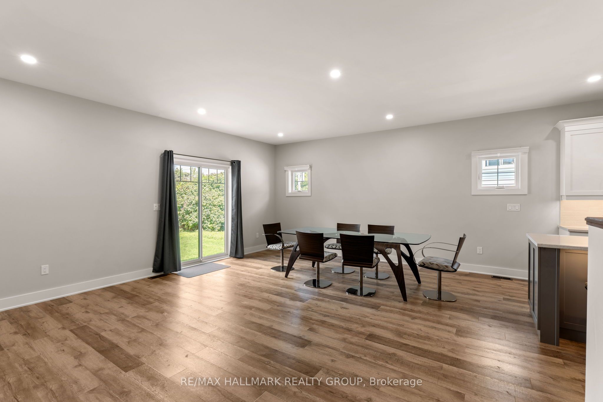 58 Adelaide Street Property Photo 24