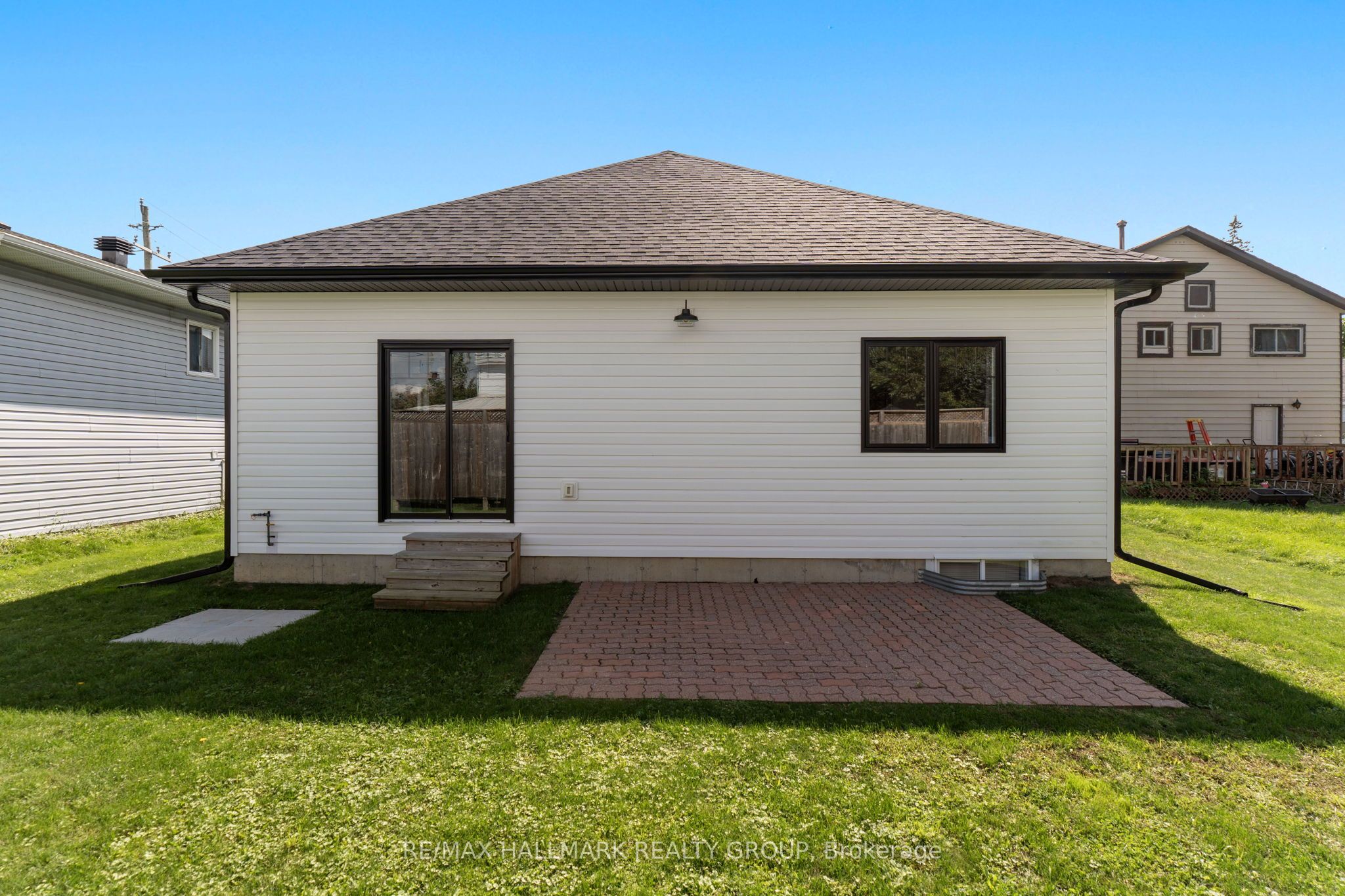 58 Adelaide Street Property Photo 44