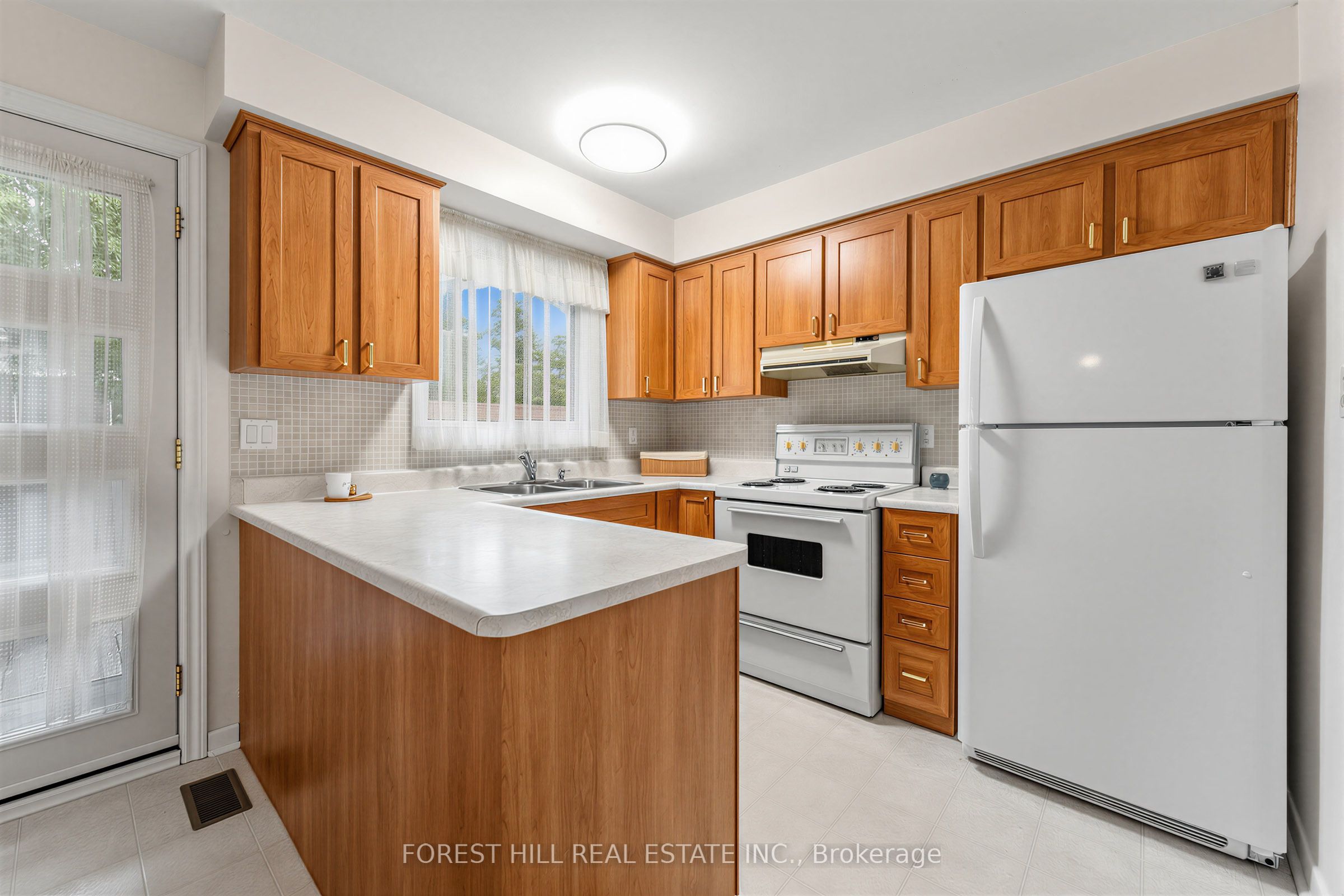 56 Little John Road Property Photo 12