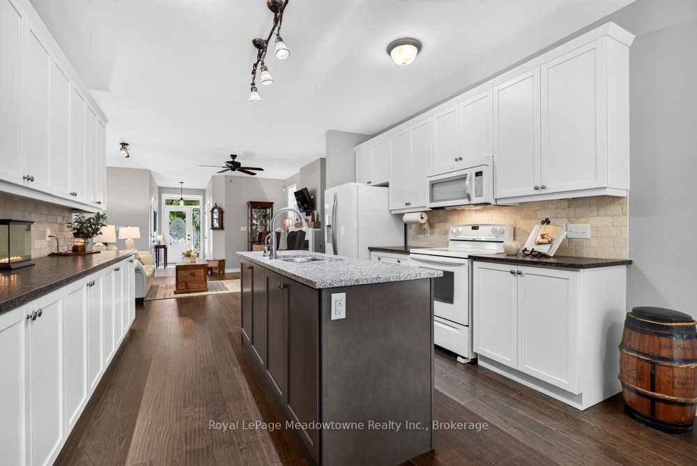 100 Sammon Drive Property Photo 15