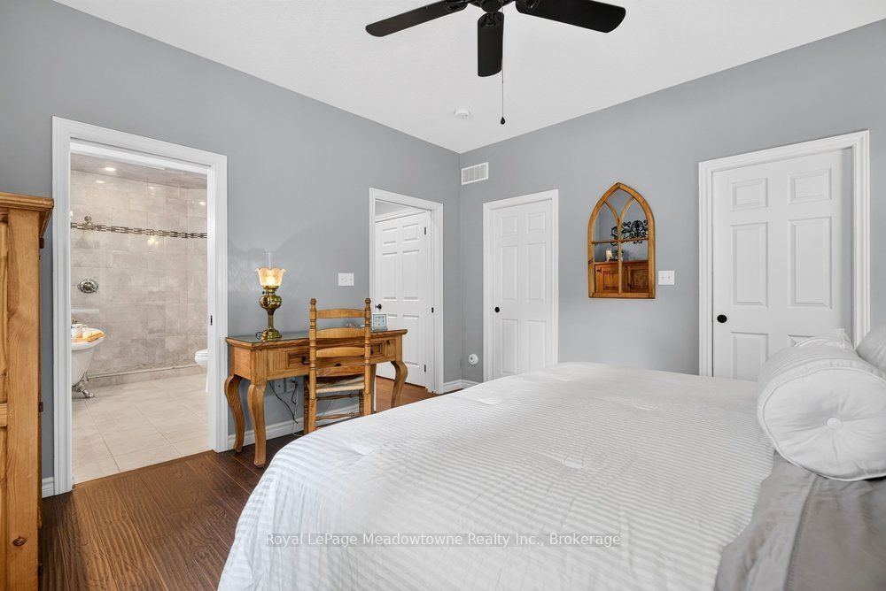 100 Sammon Drive Property Photo 28