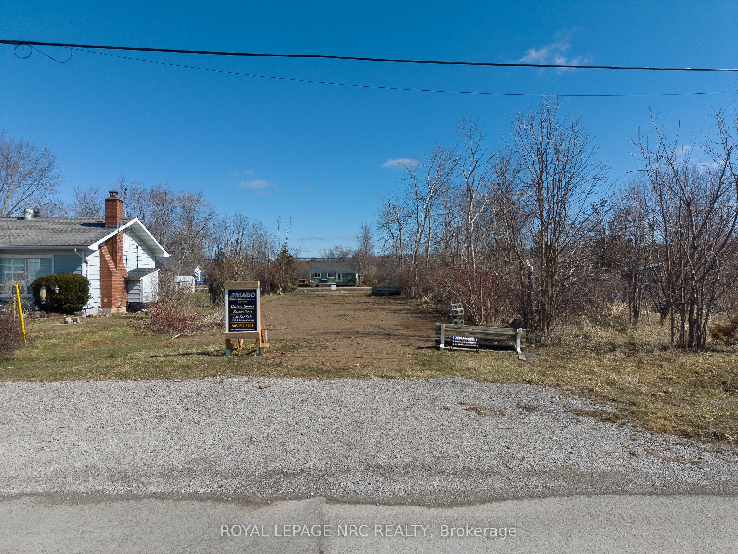 11573 Beach Road E Property Photo 2