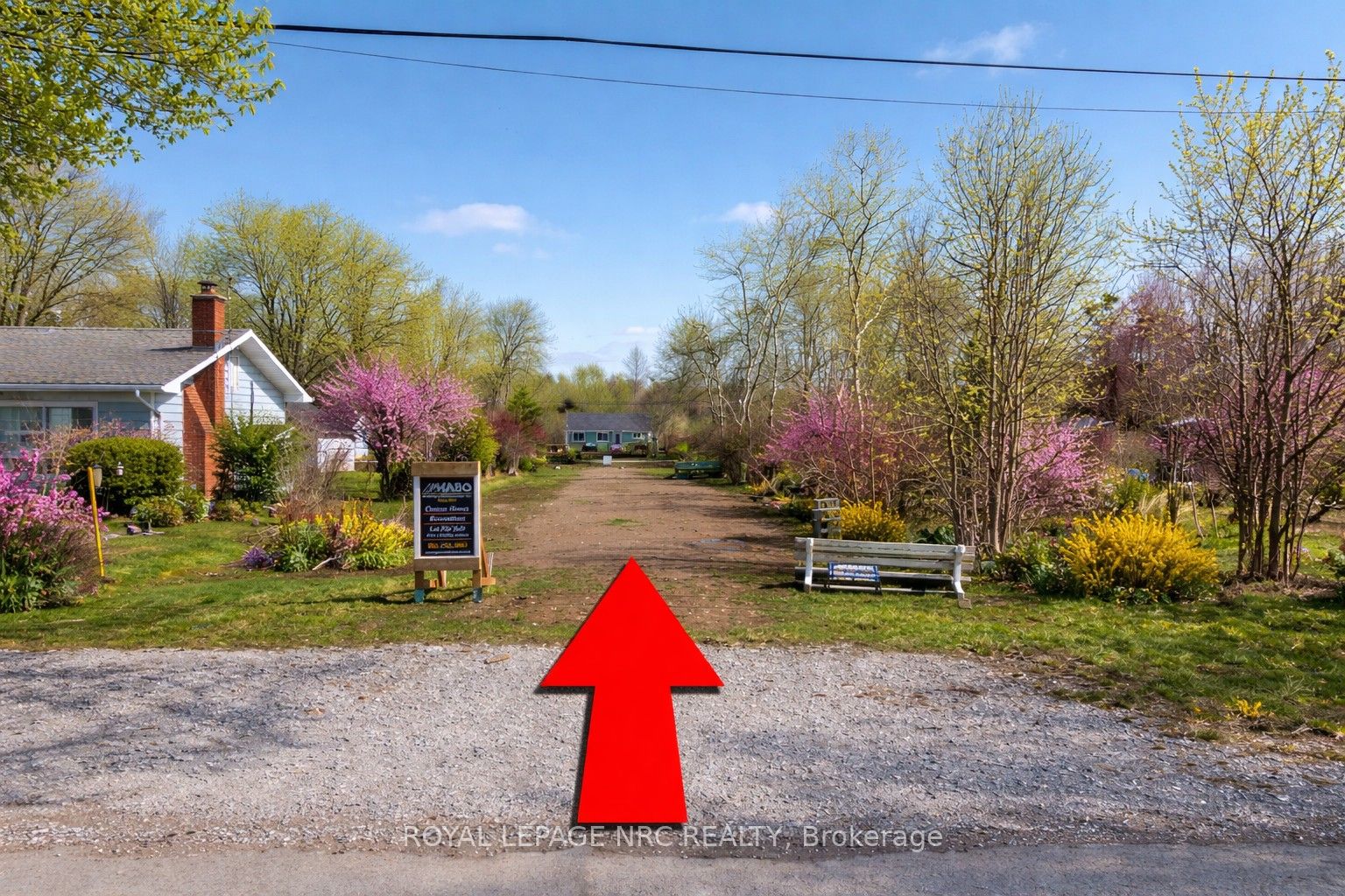 11573 Beach Road E Property Photo 3