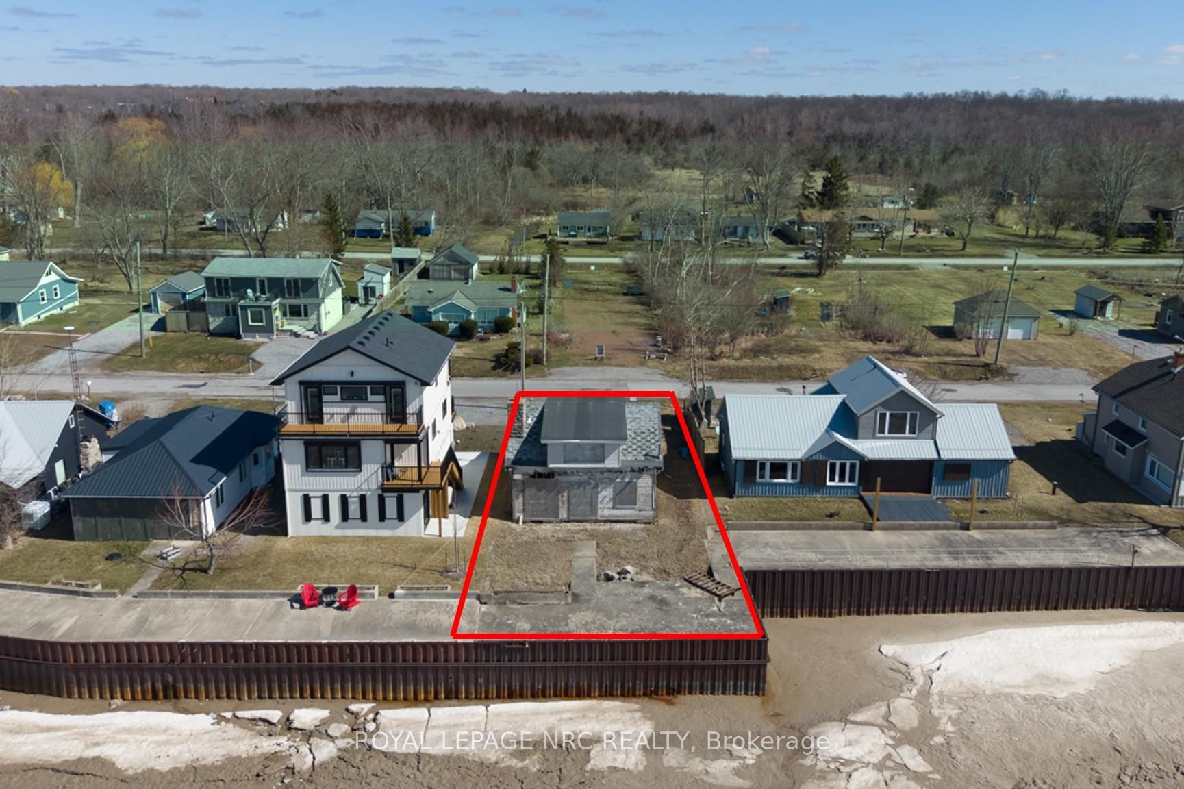 11573 Beach Road E Property Photo 1