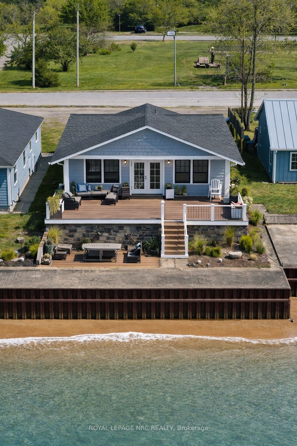 11573 Beach Road E Property Photo 11