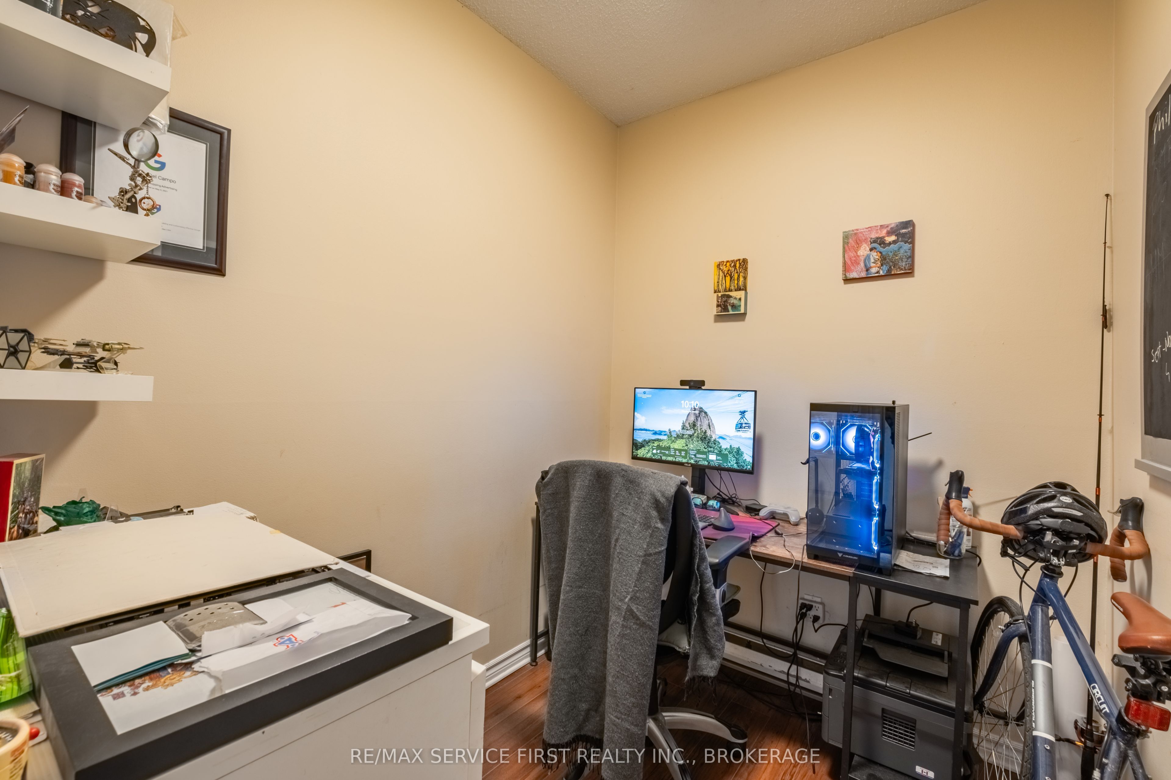 240 Wellington Street Property Photo 10