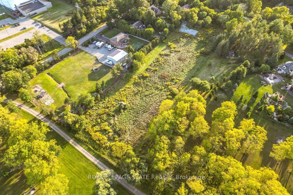 961 Lower Lions Club Road Property Photo 6