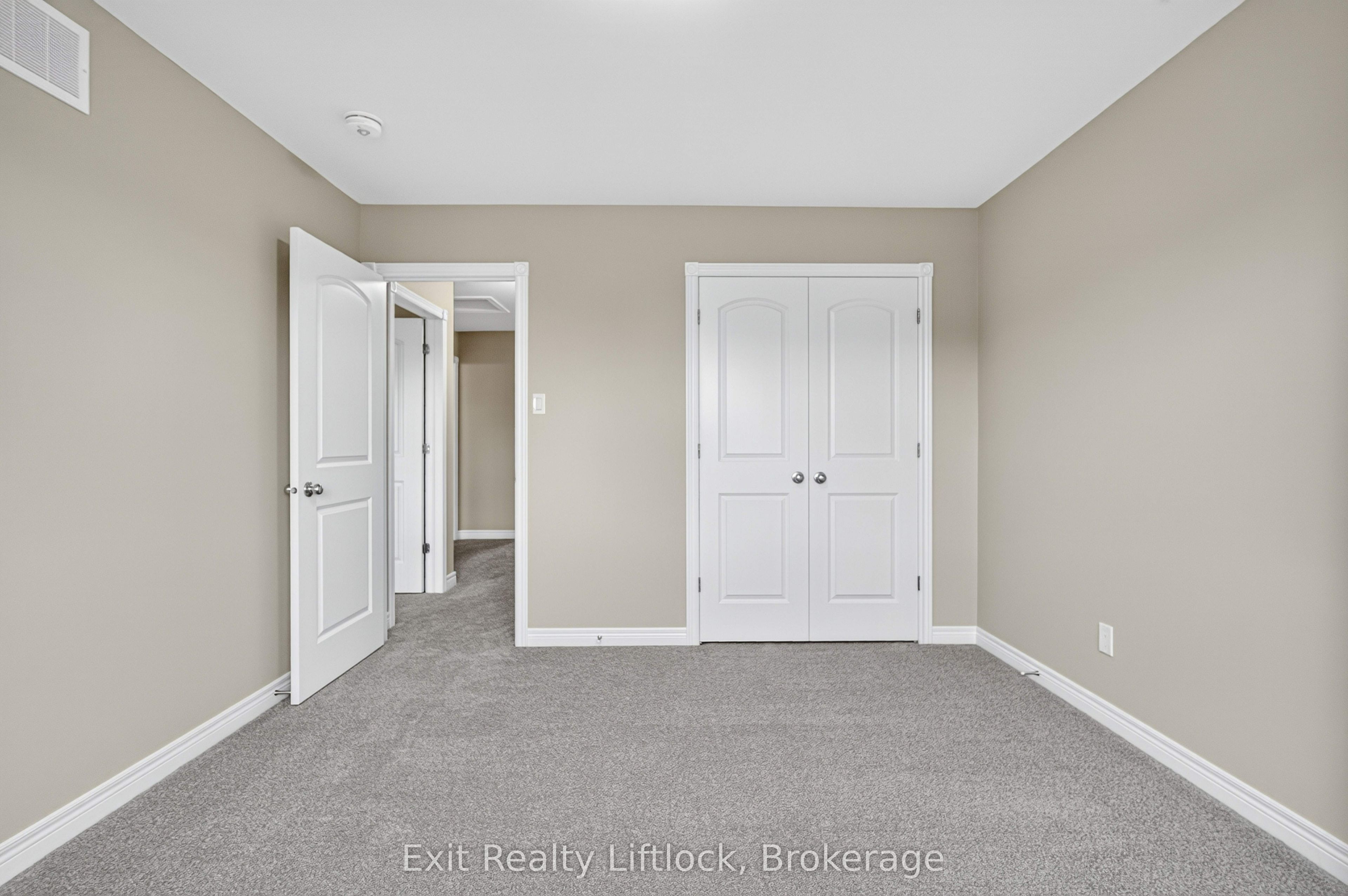 224 O'neil Street Property Photo 32