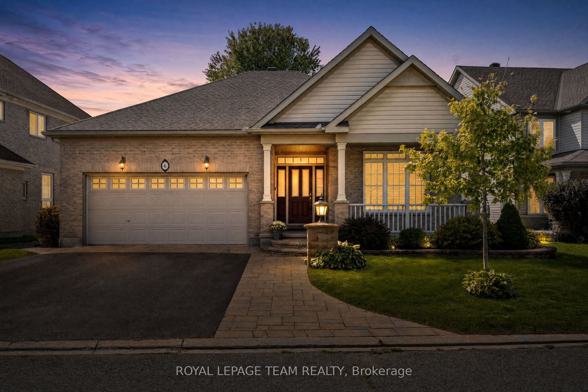 6 Knotwood Court Property Photo 1