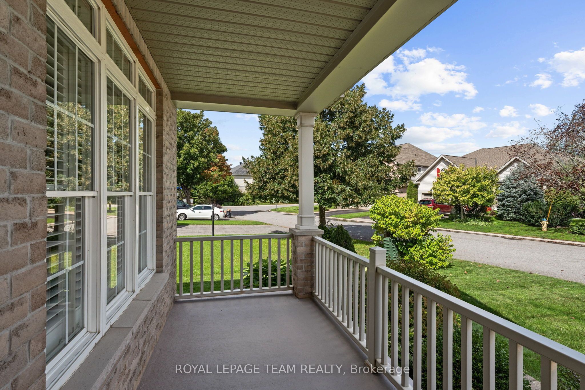 6 Knotwood Court Property Photo 3