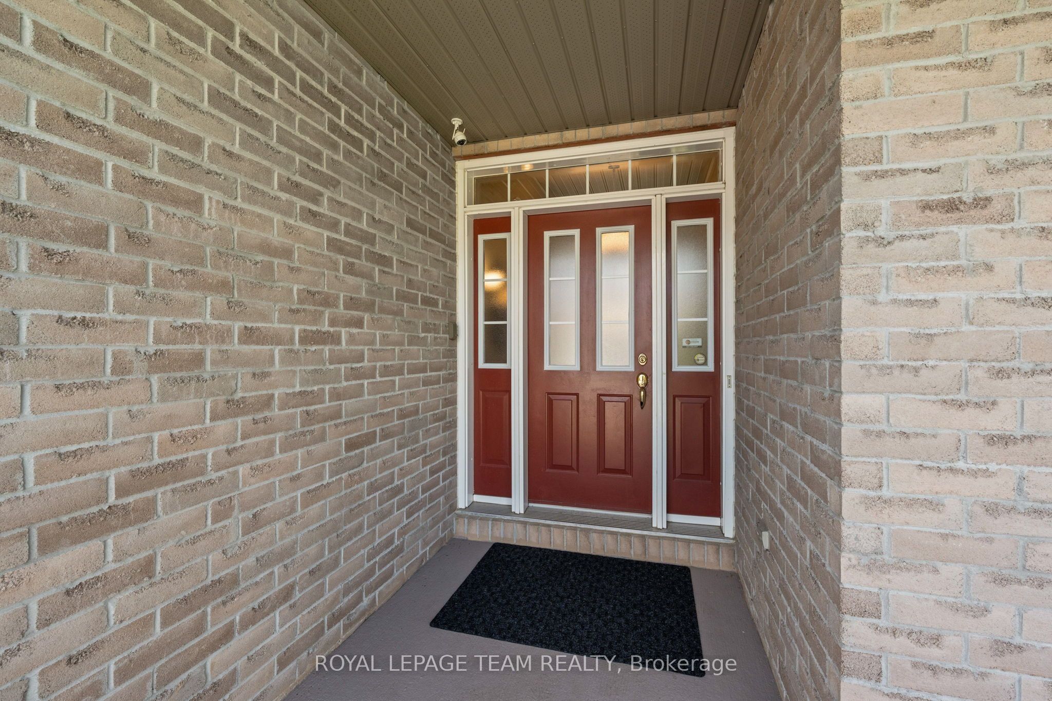 6 Knotwood Court Property Photo 5