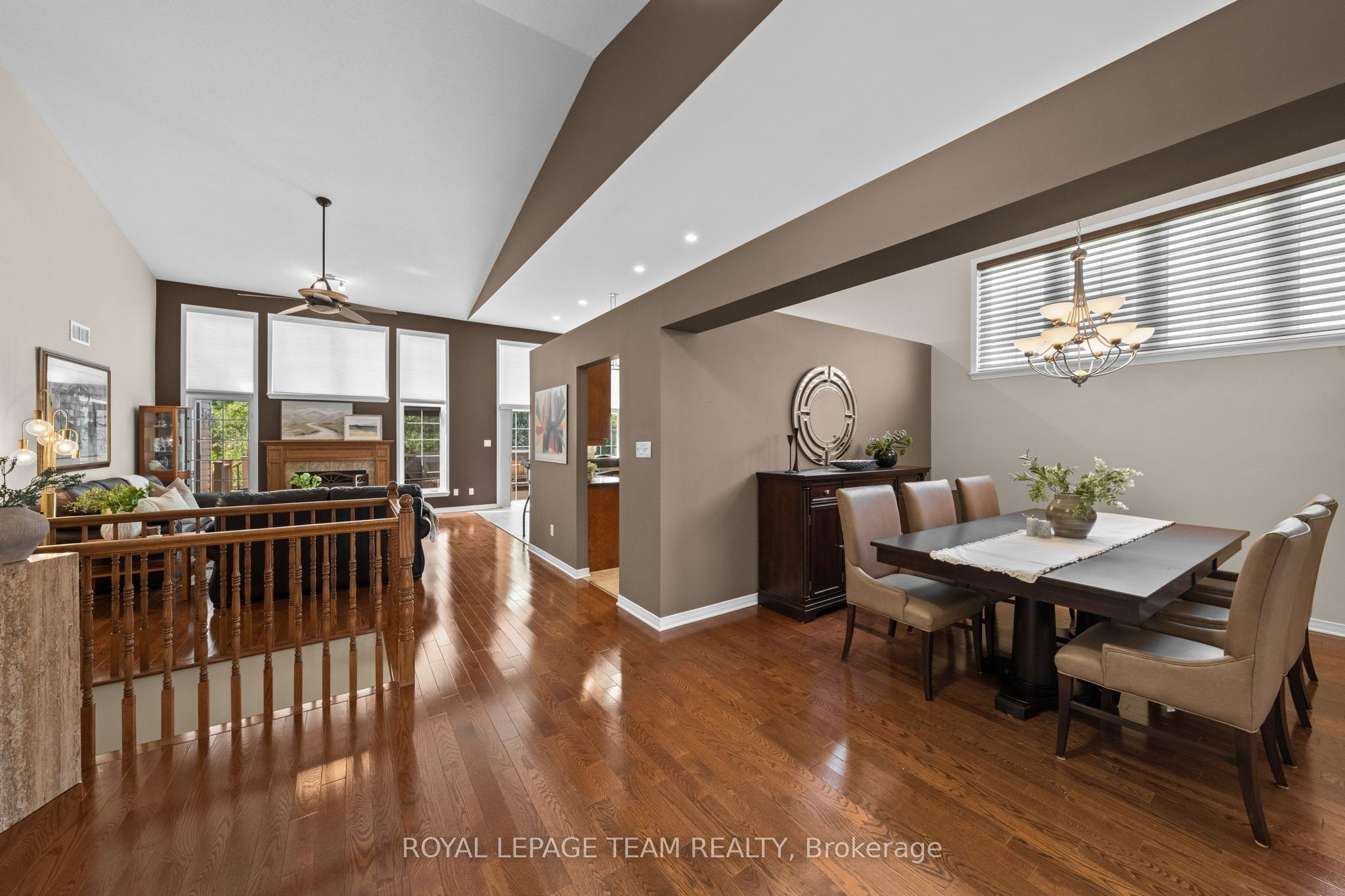 6 Knotwood Court Property Photo 7