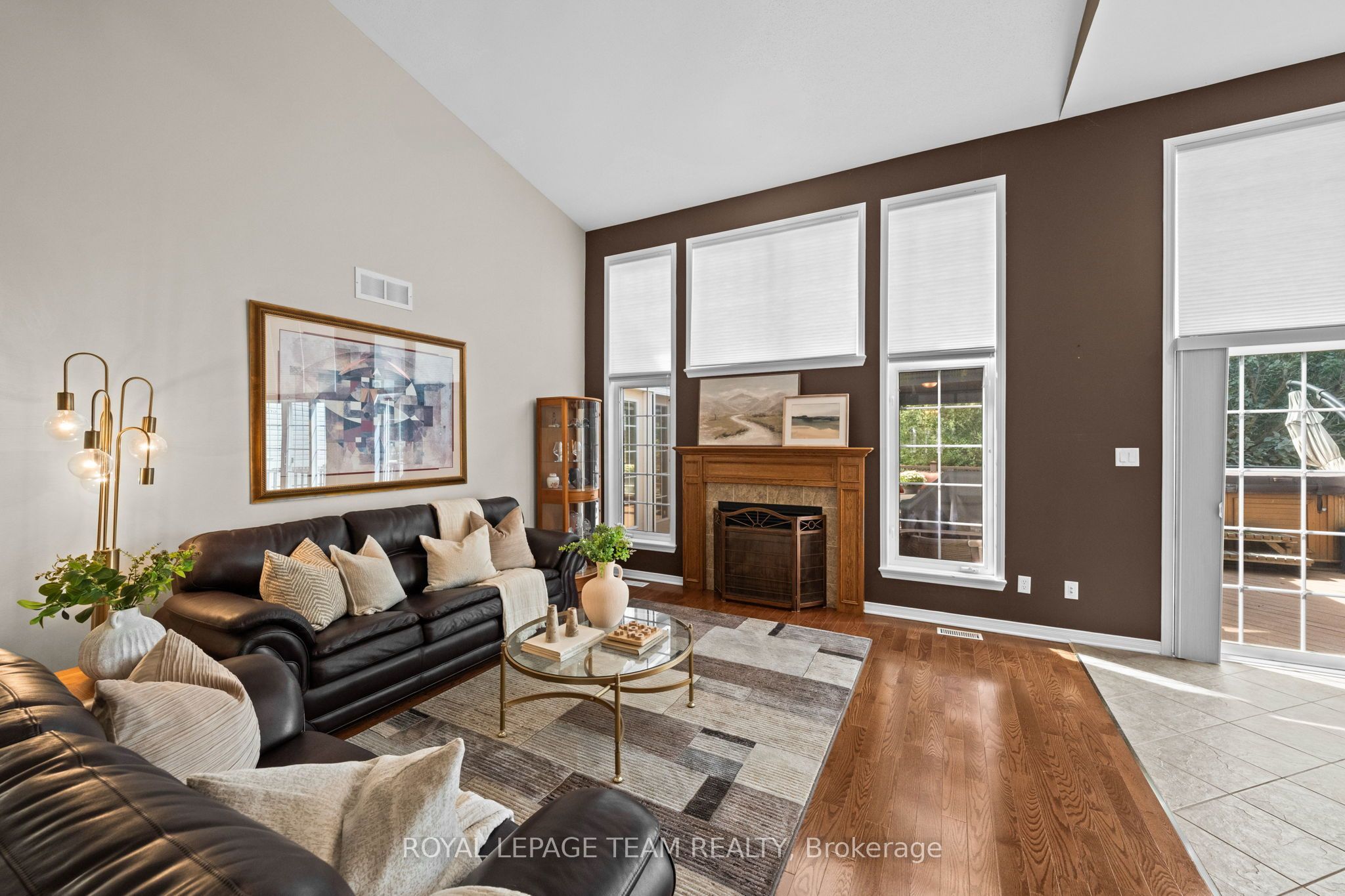 6 Knotwood Court Property Photo 10