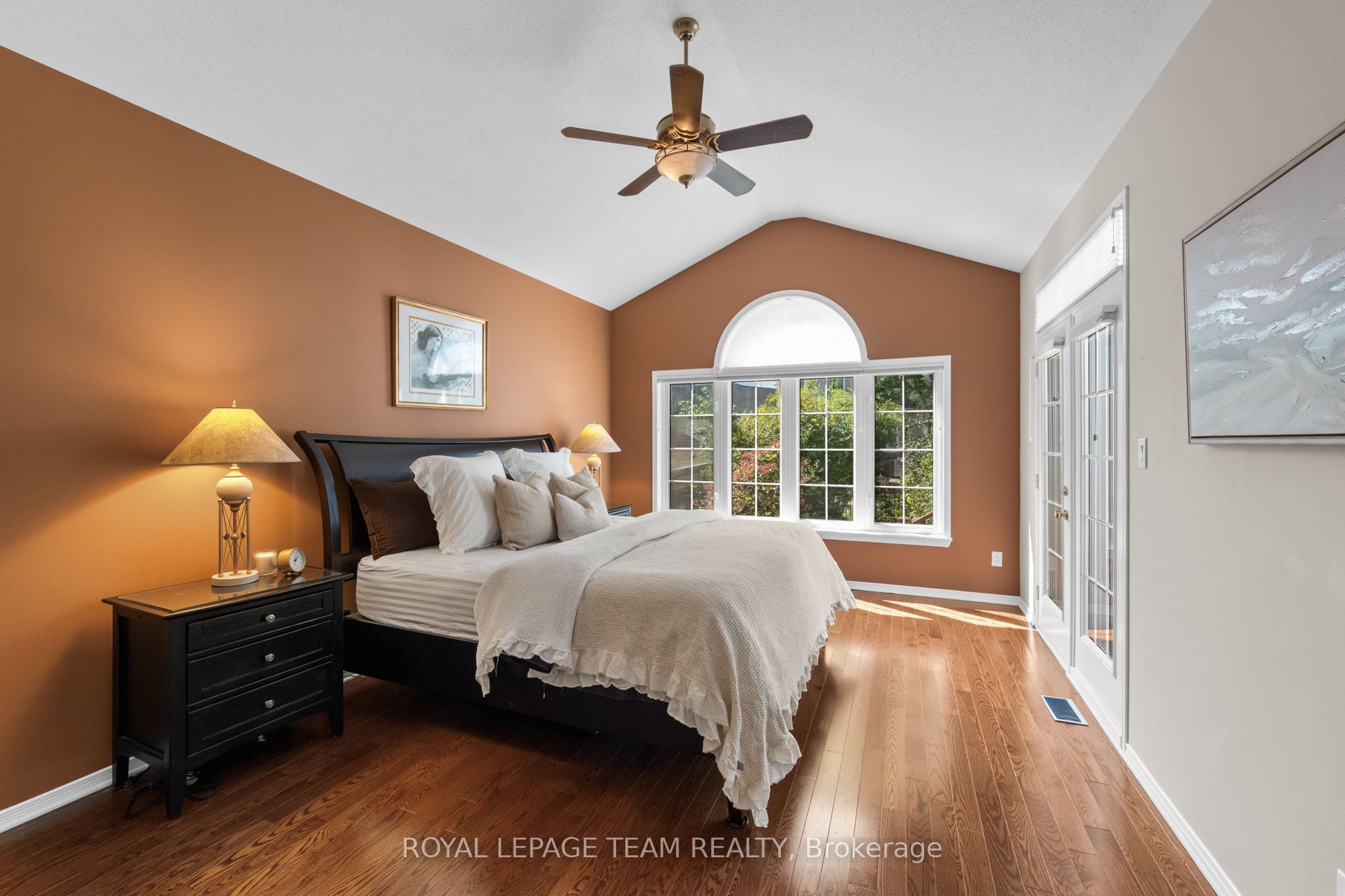 6 Knotwood Court Property Photo 21
