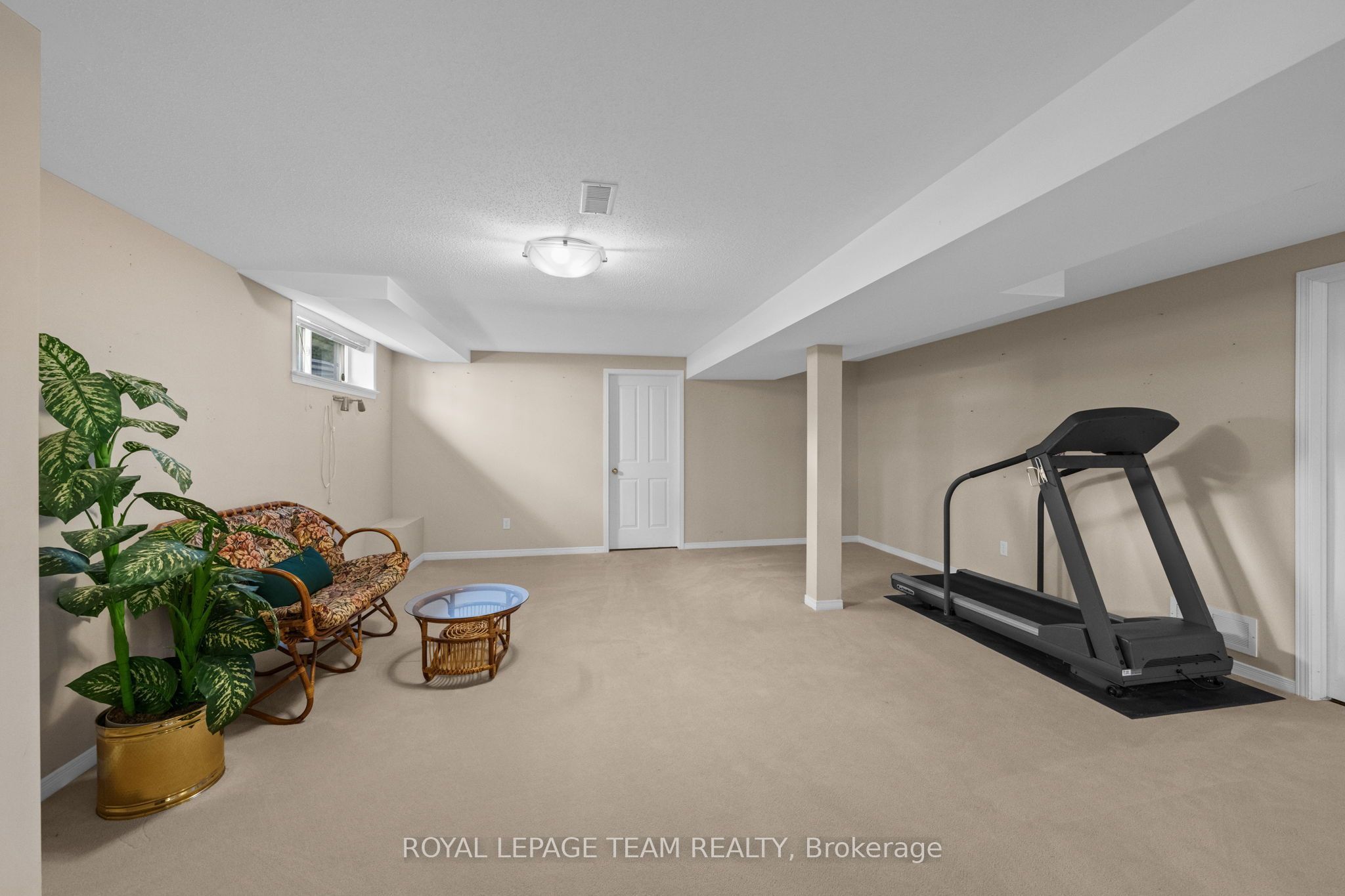 6 Knotwood Court Property Photo 31