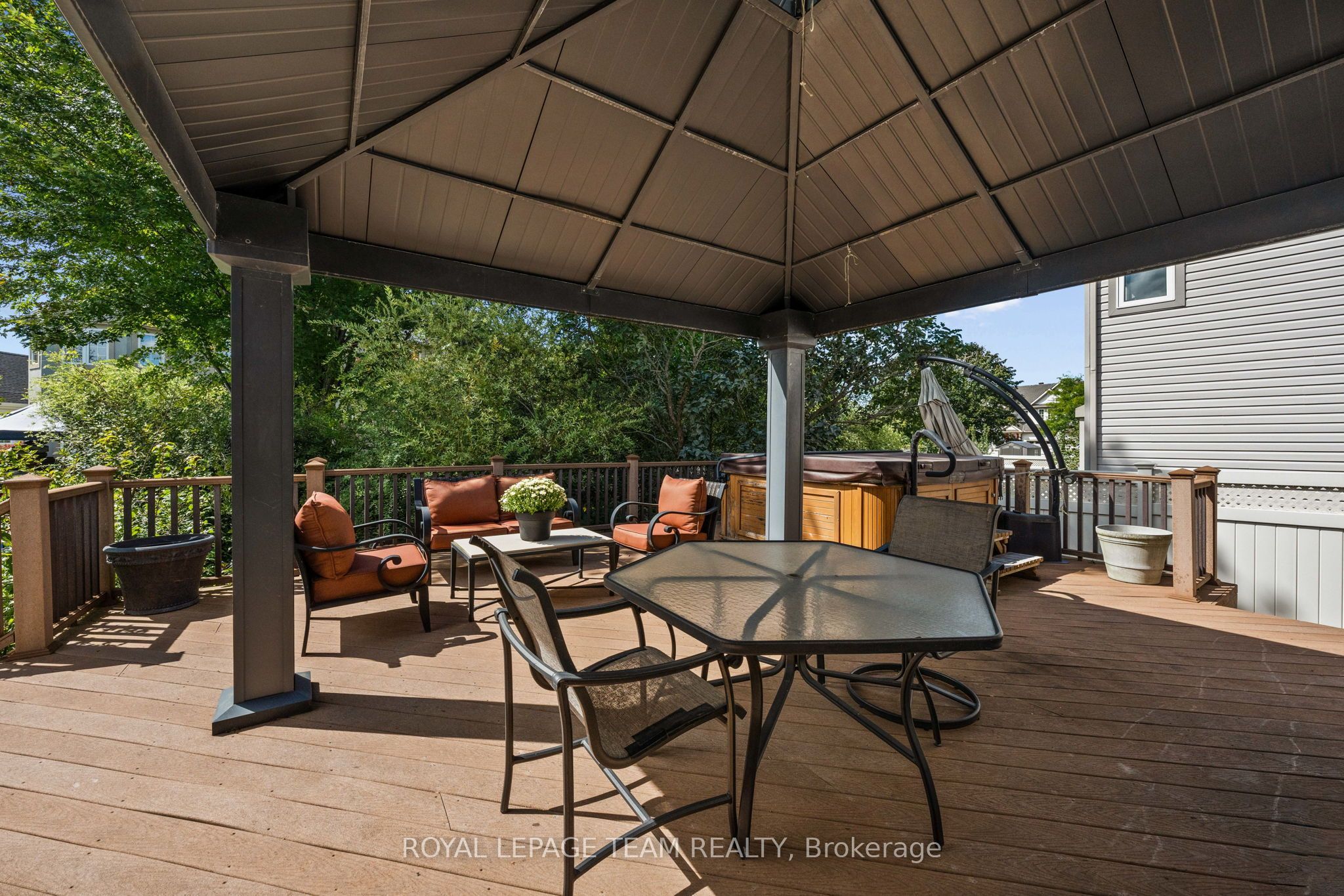 6 Knotwood Court Property Photo 38