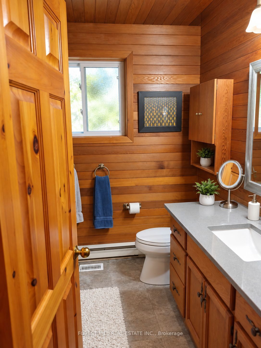 72187 Lake Shore Drive Property Photo 16