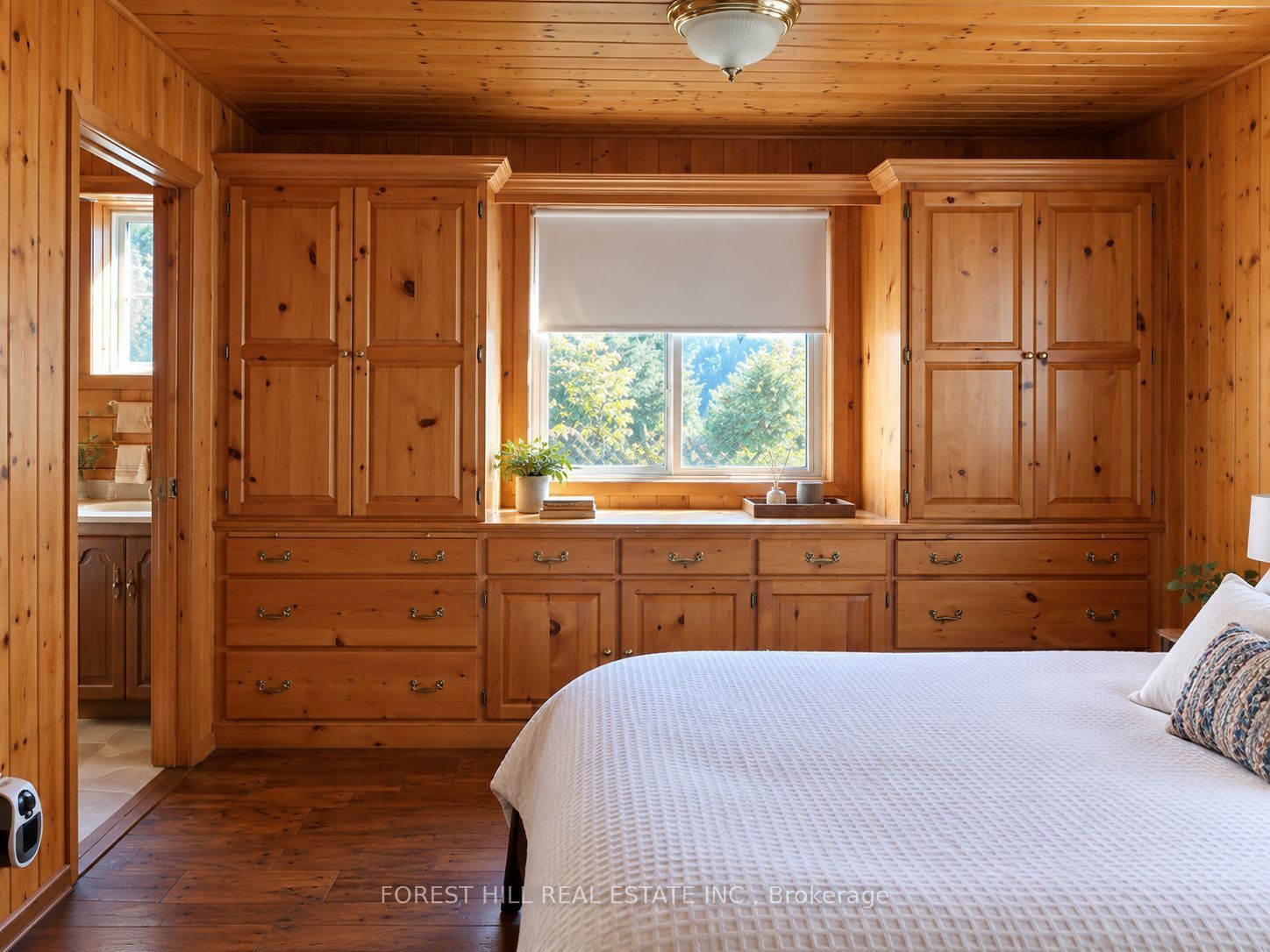 72187 Lake Shore Drive Property Photo 18