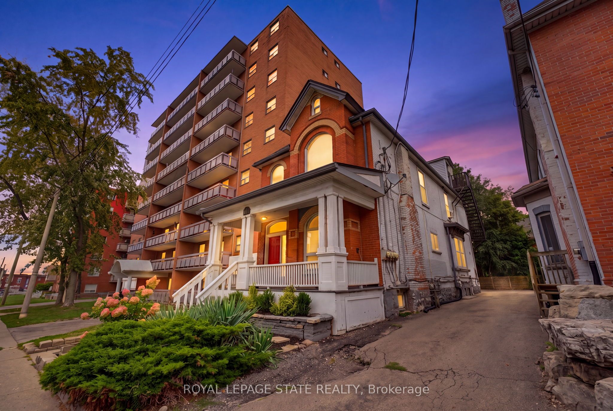 113 Wentworth Street S Property Photo 5