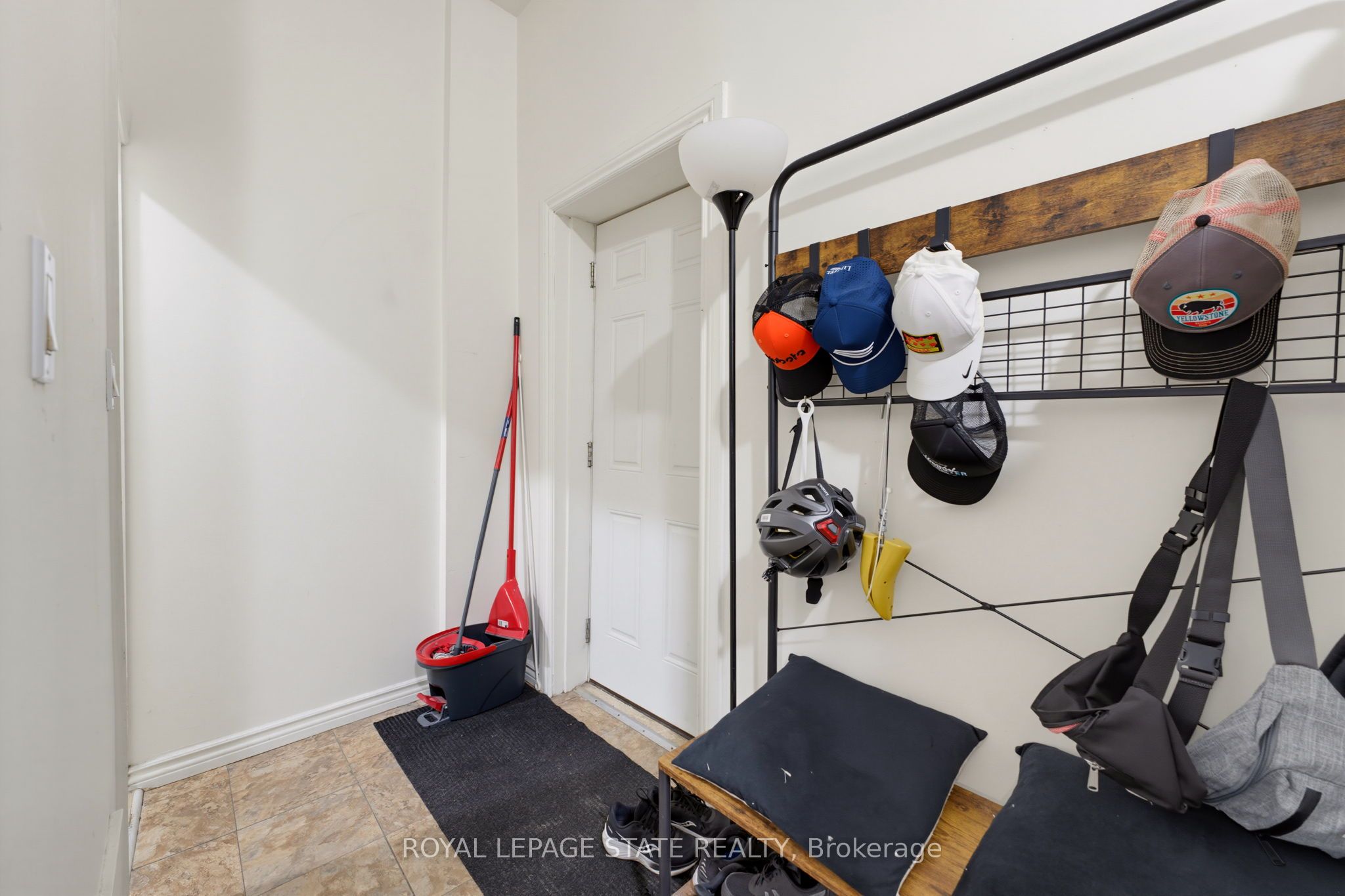 113 Wentworth Street S Property Photo 23