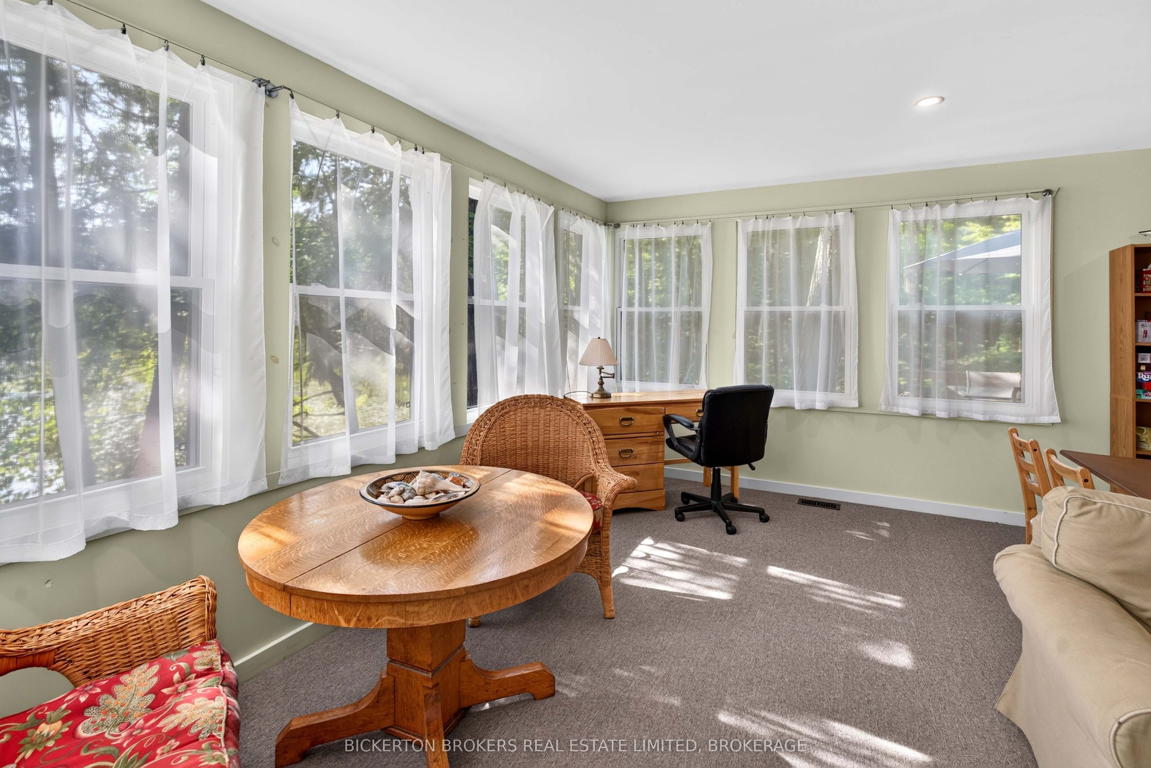 2 Ub6a Road Property Photo 21