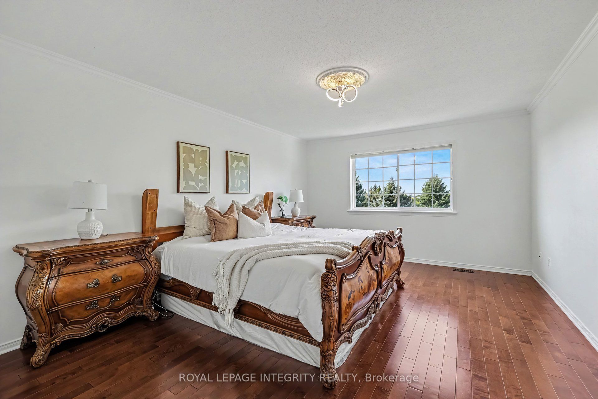 102 Hawktree Ridge Property Photo 14