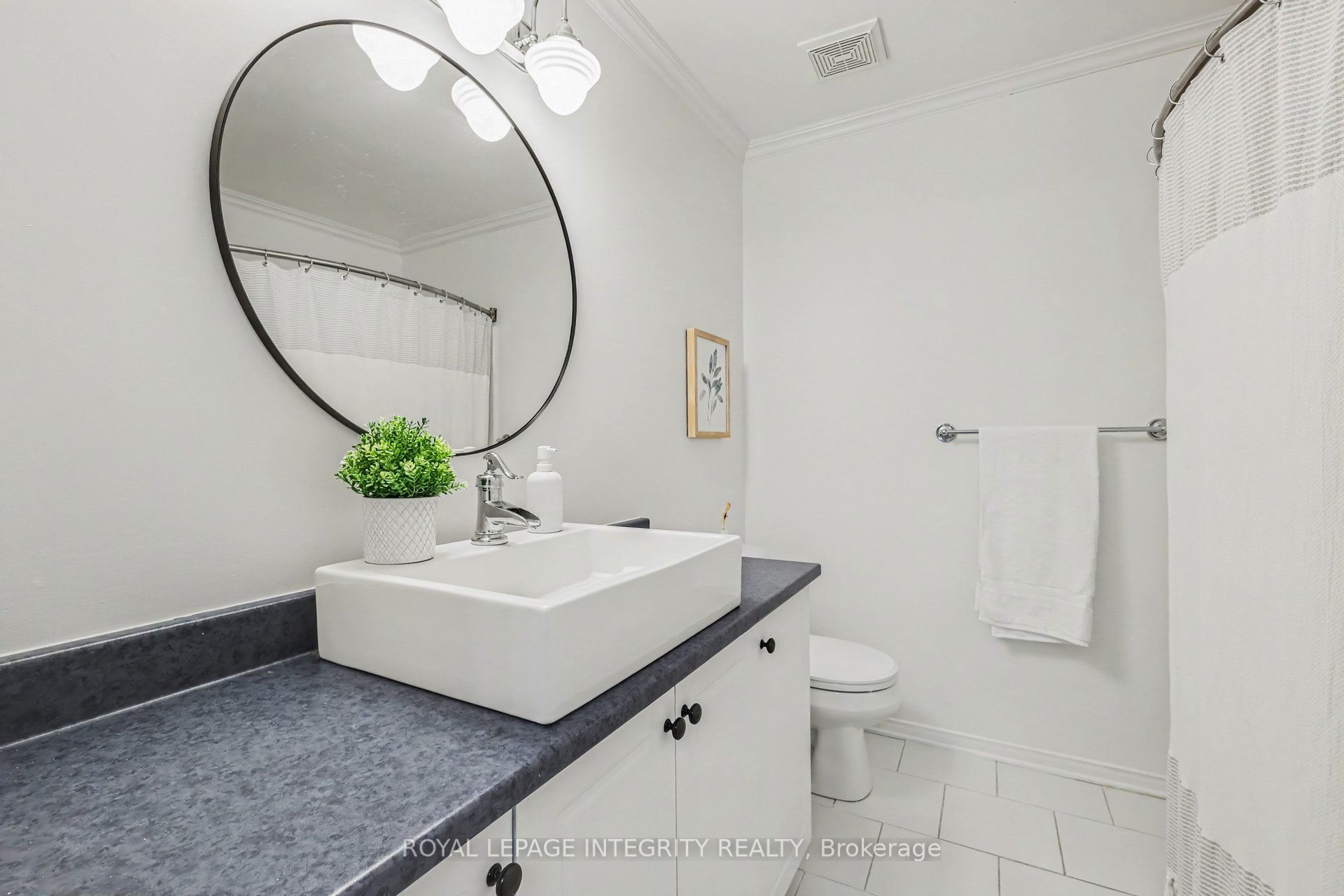 102 Hawktree Ridge Property Photo 18