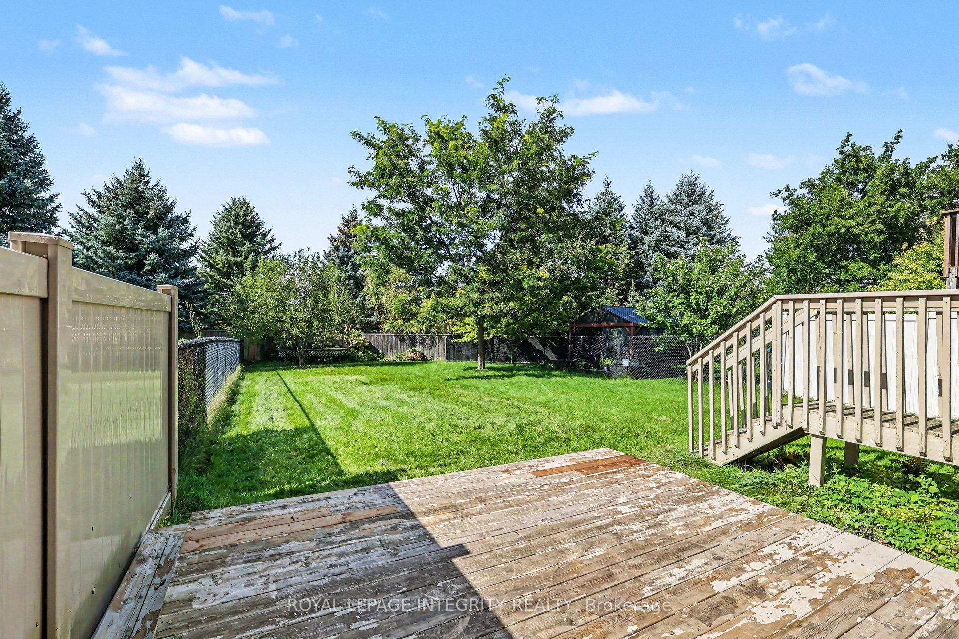 102 Hawktree Ridge Property Photo 22