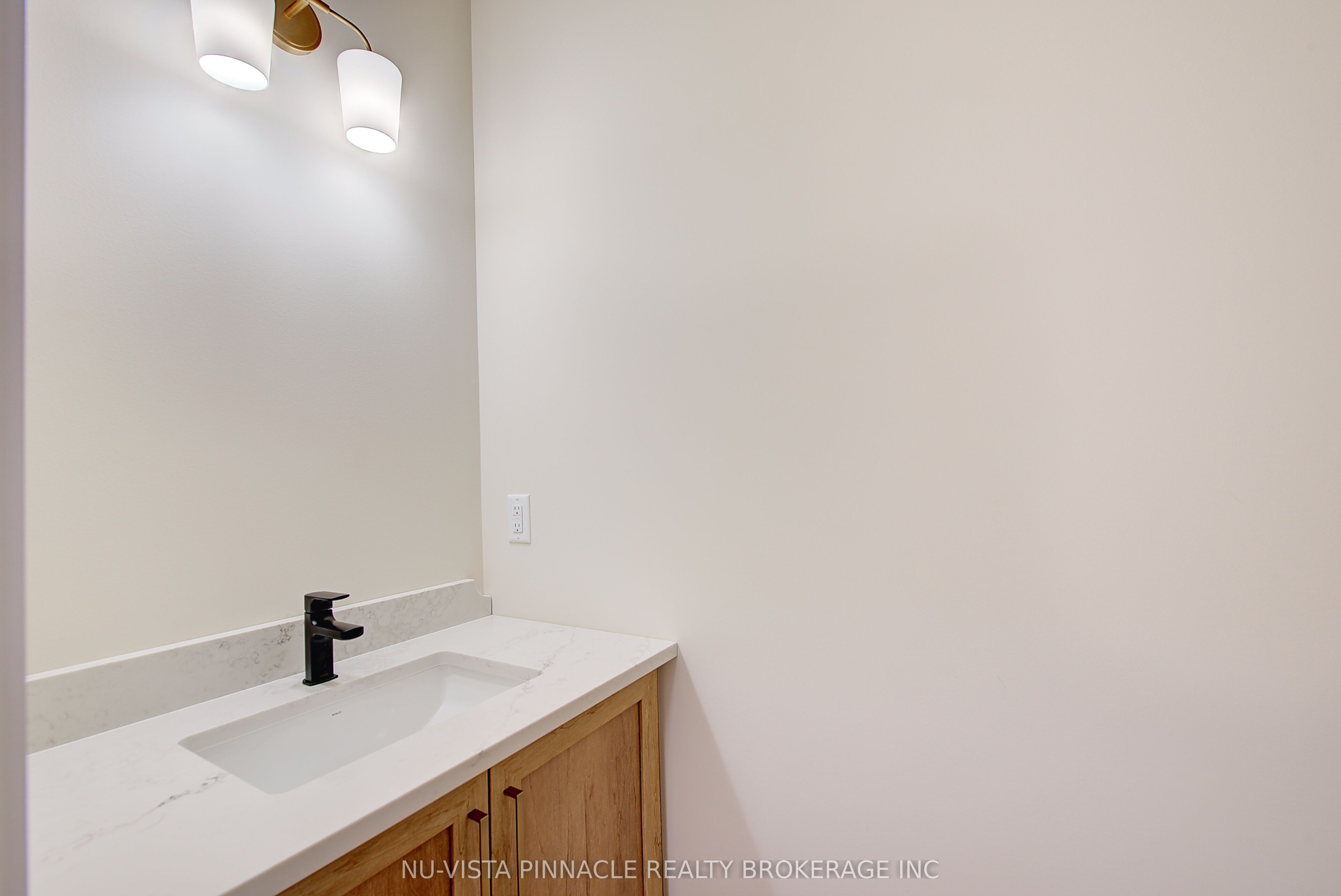77 Basil Crescent Property Photo 23