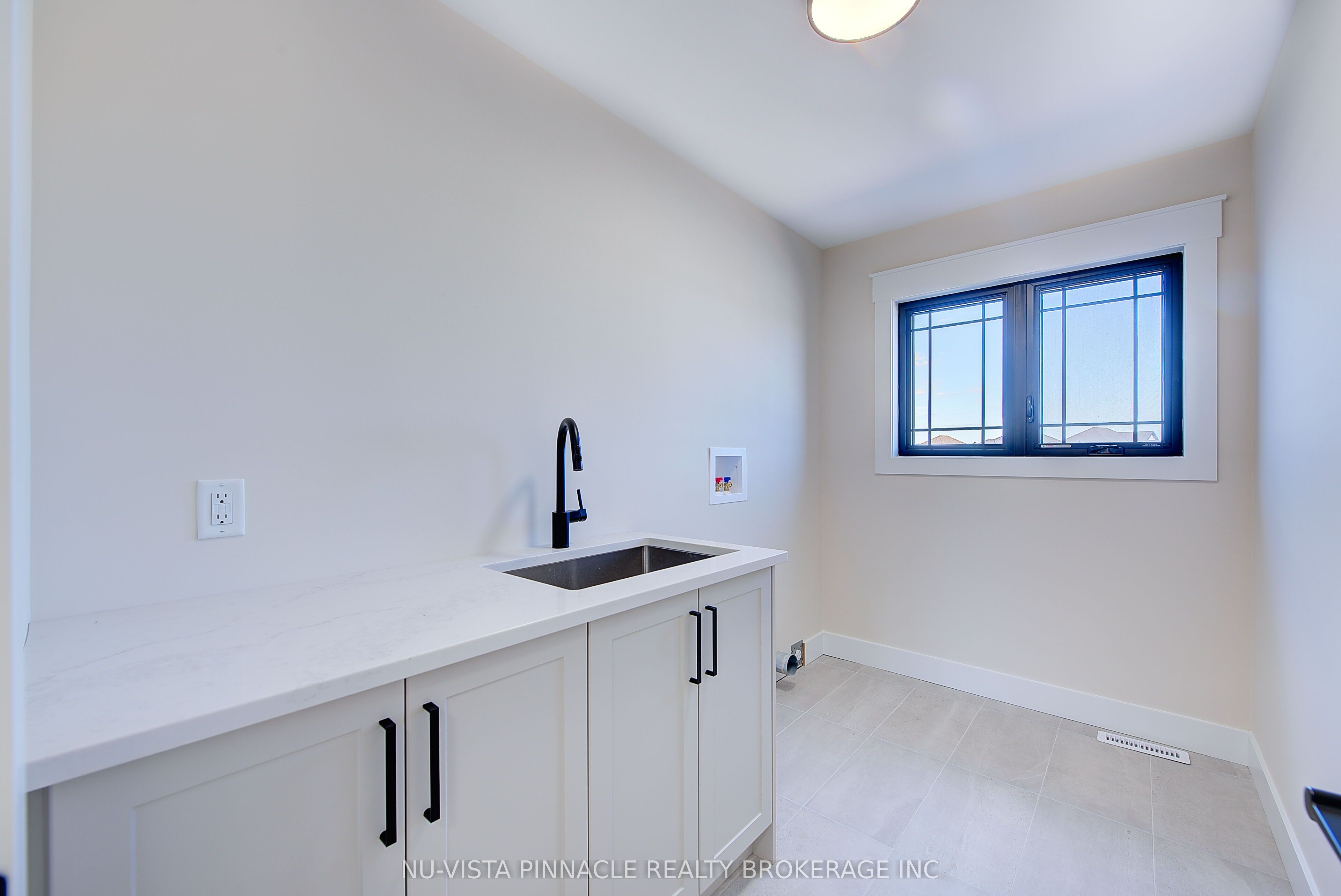77 Basil Crescent Property Photo 34