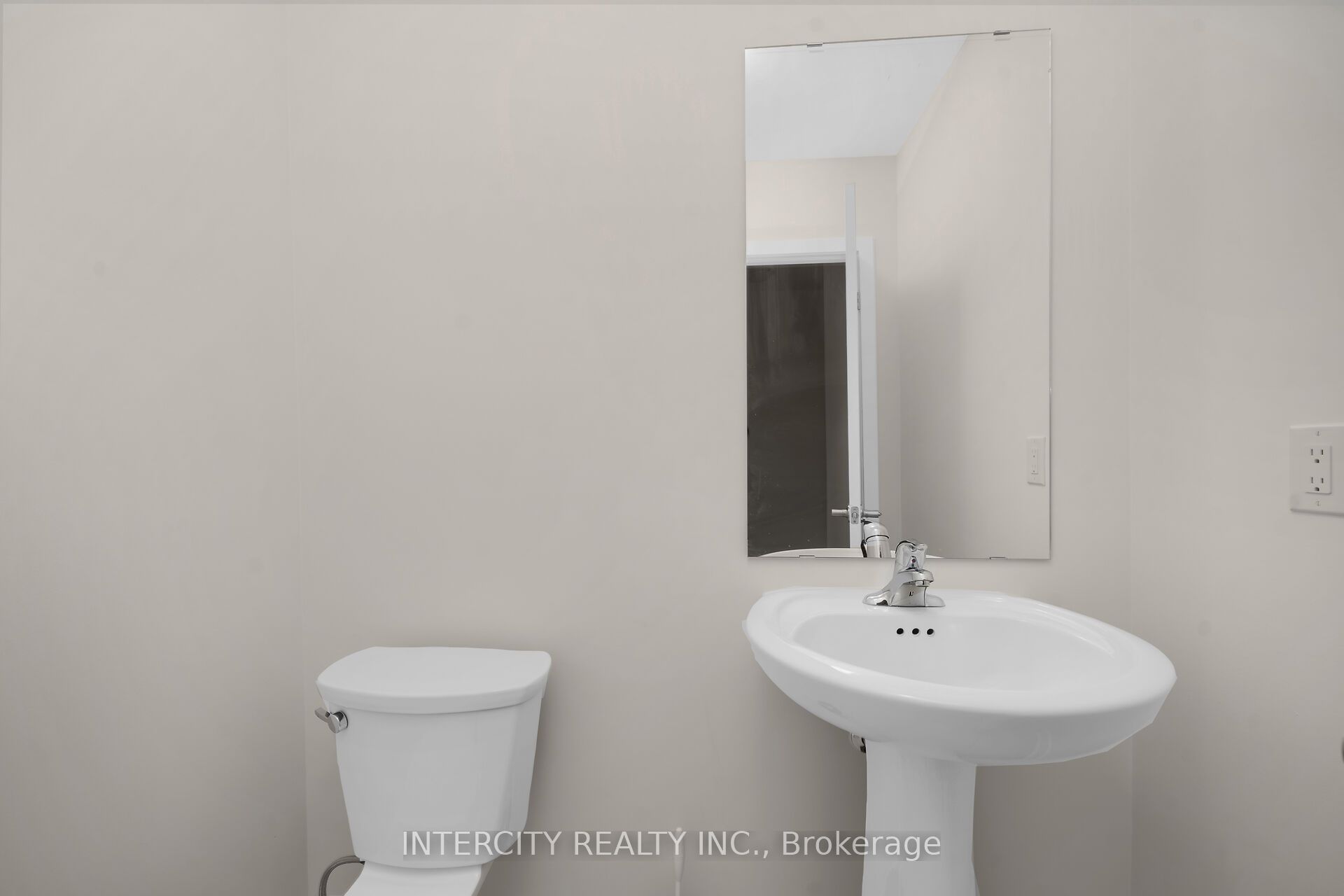 100 Walden Drive Blk 7 Unit 3 Property Photo 12