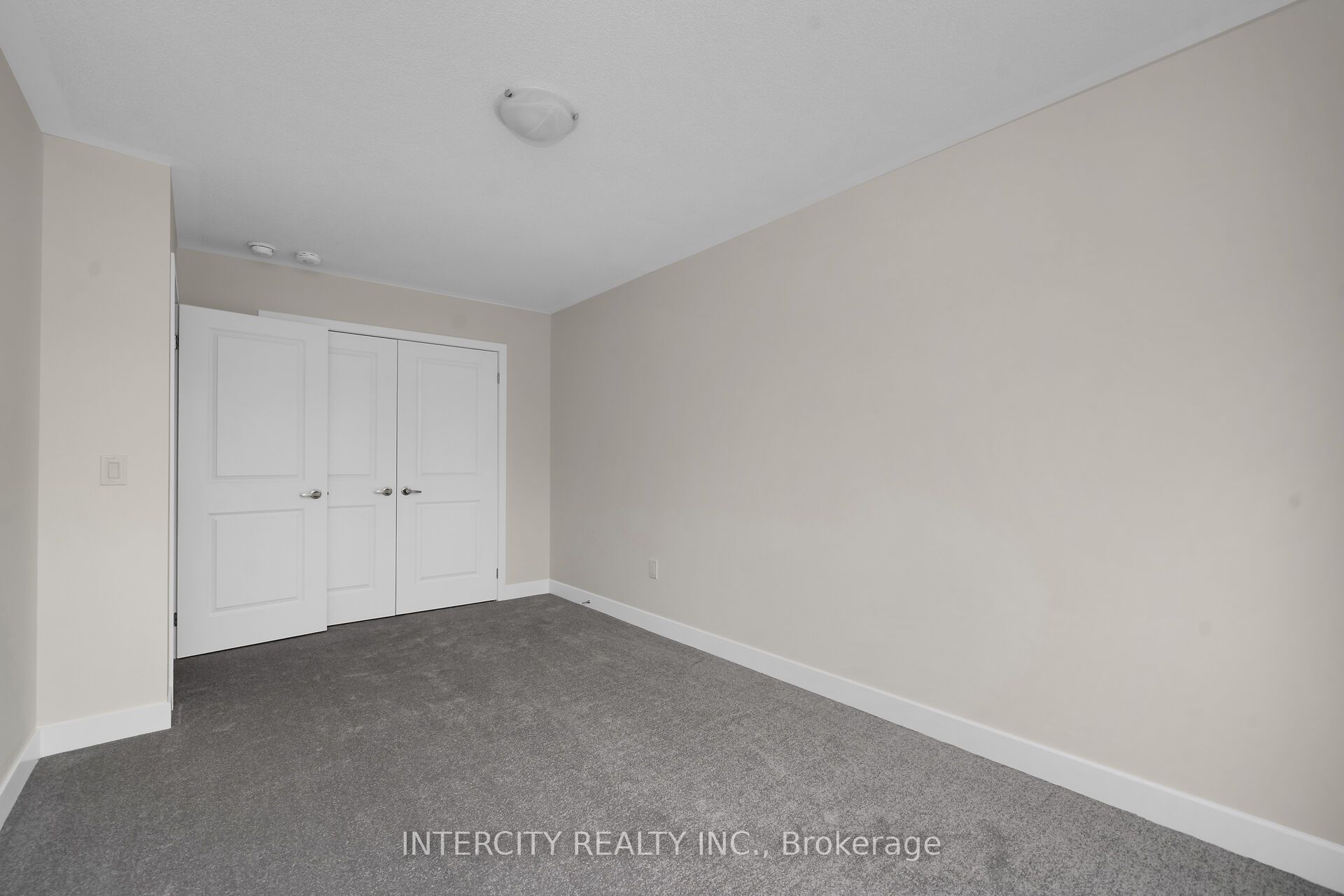 100 Walden Drive Blk 7 Unit 3 Property Photo 20