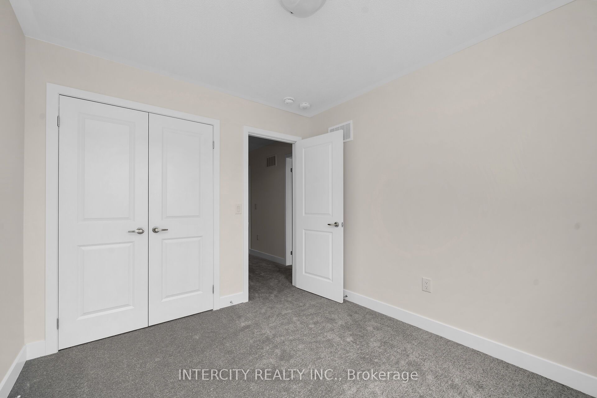 100 Walden Drive Blk 7 Unit 3 Property Photo 23