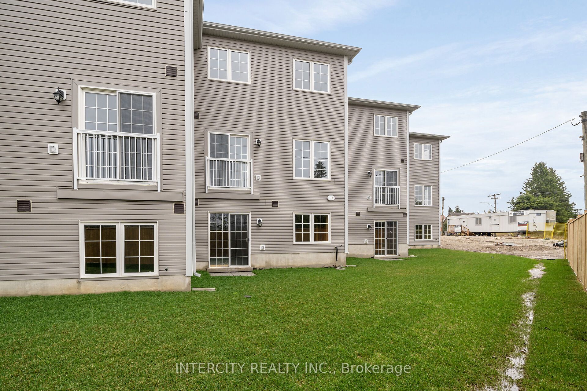 100 Walden Drive Blk 7 Unit 3 Property Photo 28