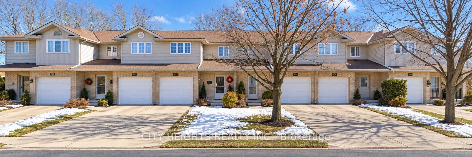 1058 Lexington Circle Upper Level Property Photo 1