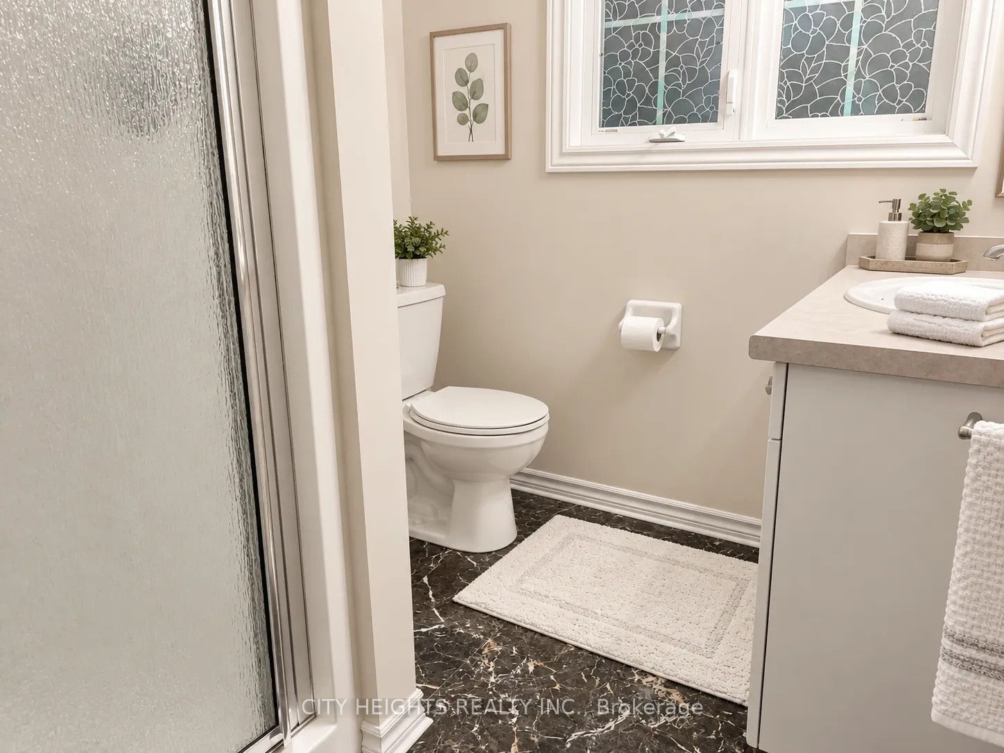 1058 Lexington Circle Upper Level Property Photo 4