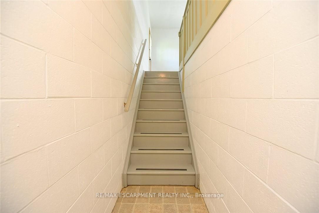 2407 Caistor Centre Road Property Photo 33