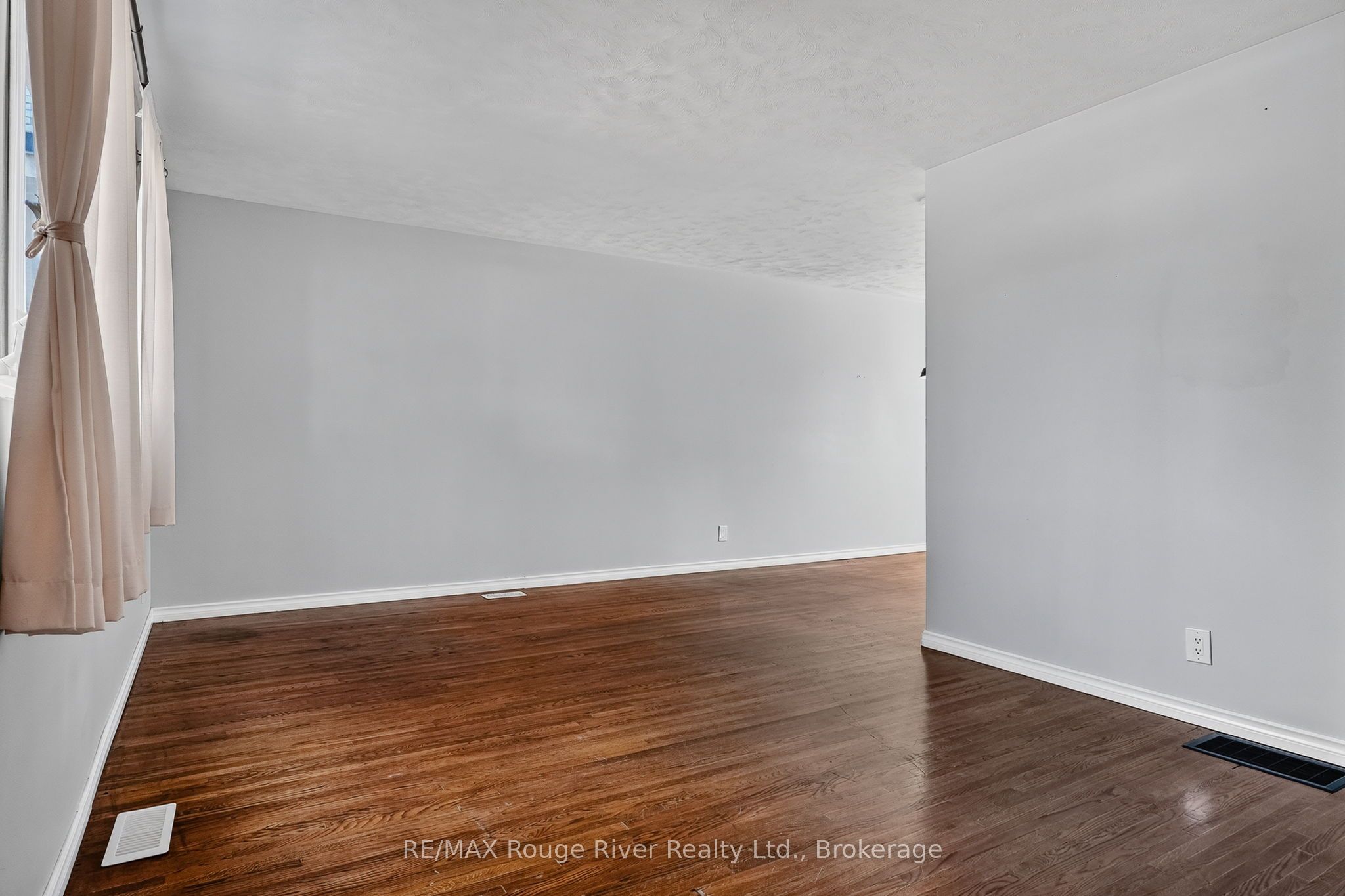 137 Furnace Street 8 Property Photo 4
